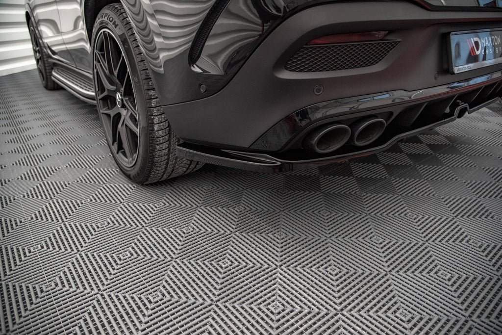 Maxton Design Street+ Mittlerer Diffusor RACE passend für Mercedes-AMG GLE 53 Coupe C167 / C167 Facelift schwarz Hochglanz