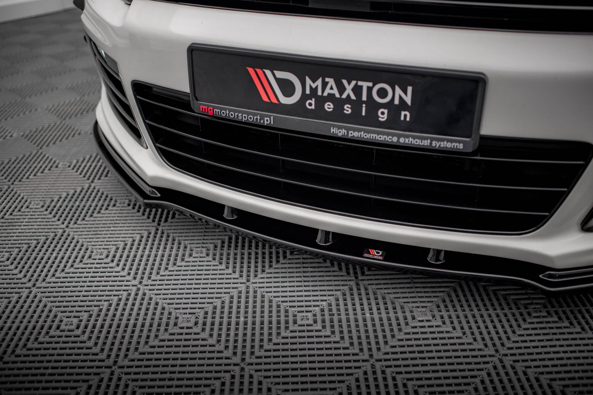 Maxton Design Street+ Spoilerlippe Front Ansatz passend für VW SCIROCCO R schwarz Hochglanz