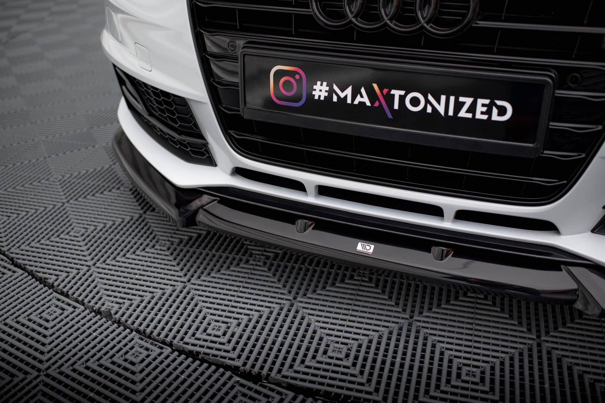 Maxton Design Street+ Spoilerlippe Front Ansatz V.1 passend für Audi A4 Competition B8 Facelift schwarz Hochglanz