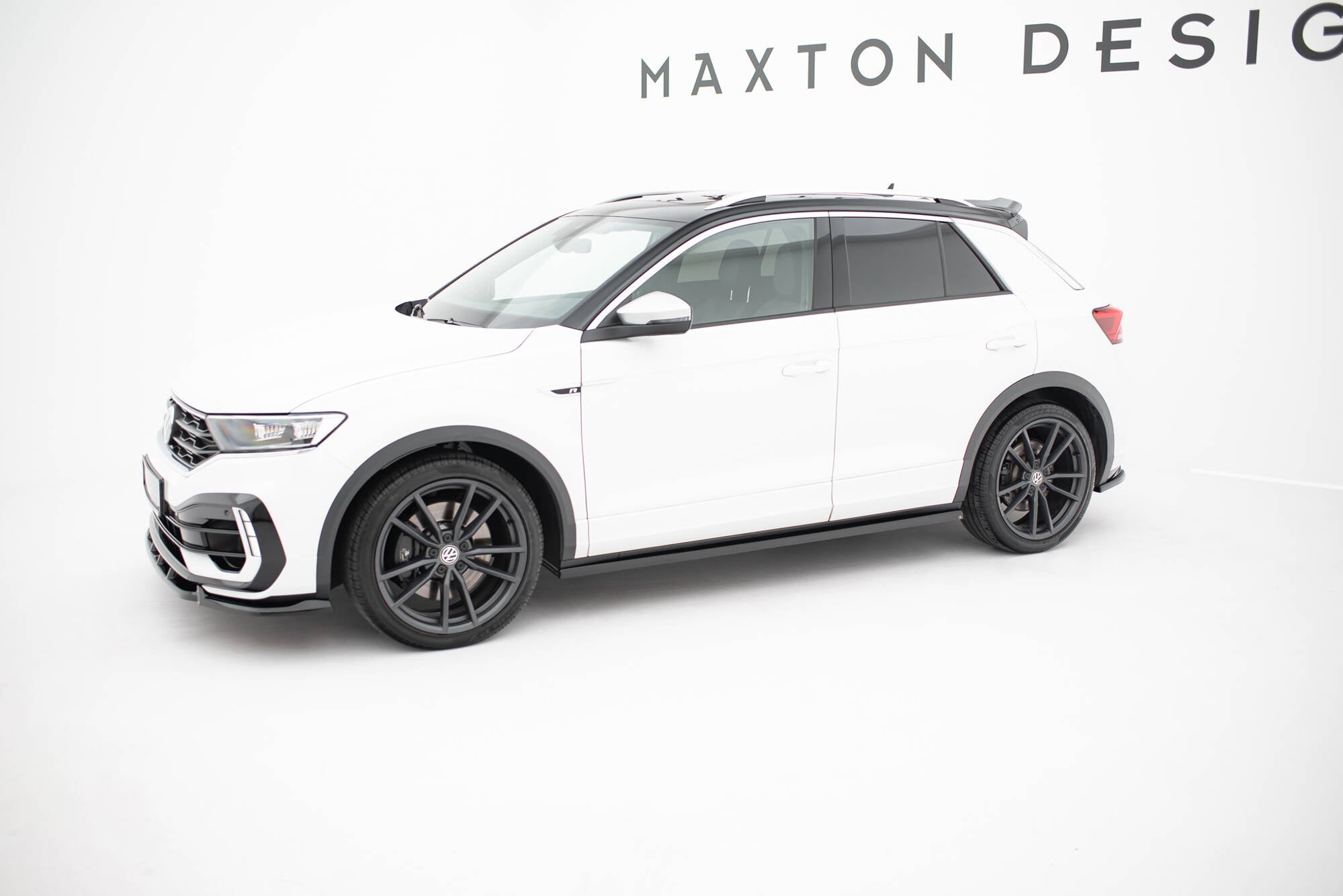 Maxton Design Street+ Seitenschweller Leisten passend für VW T-Roc R / R-Line Mk1 schwarz Hochglanz
