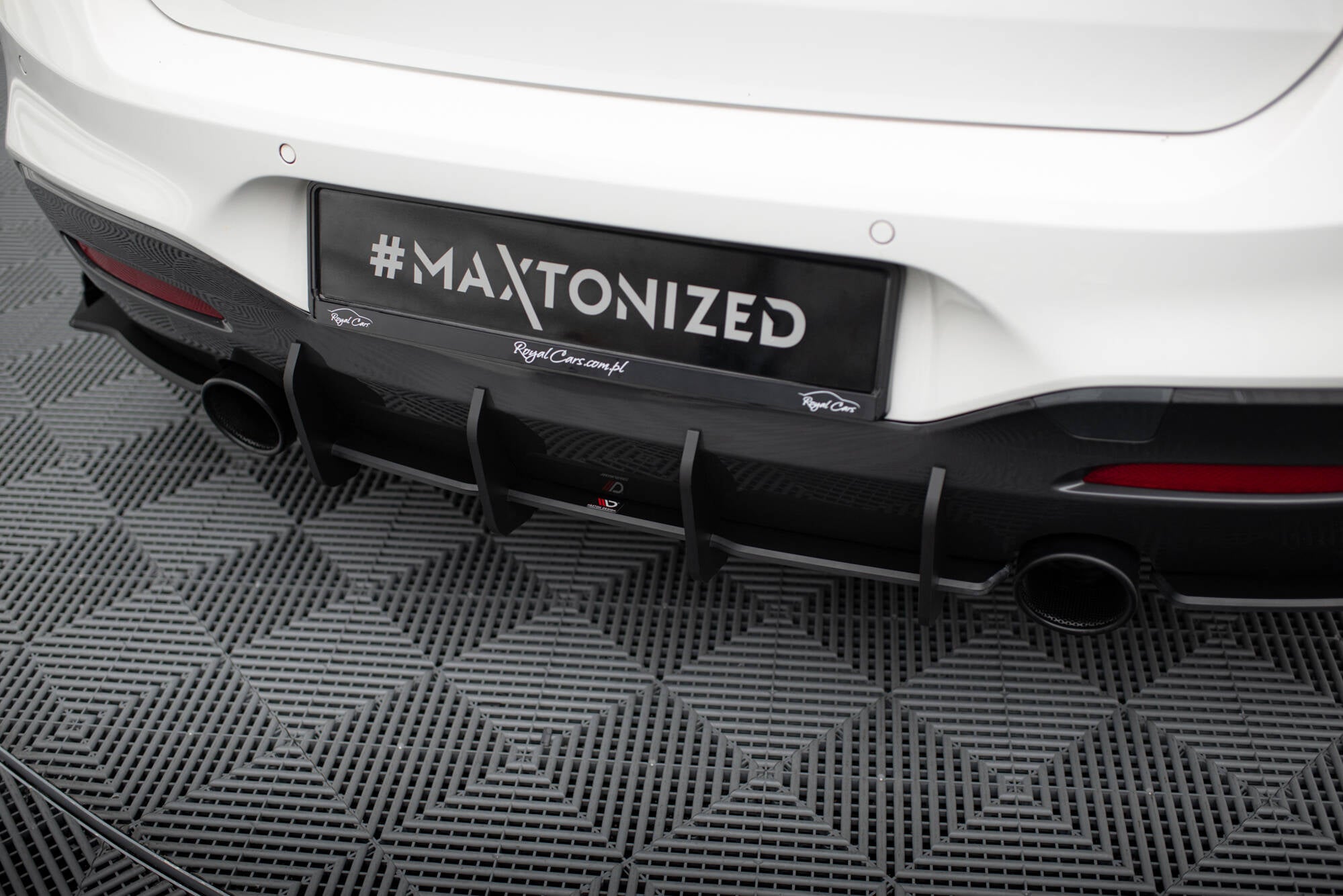 Maxton Design Street Pro Heckschürze V.3 passend für BMW M140i