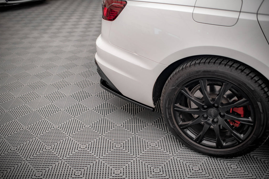Maxton Design Heck Ansatz Flaps Diffusor für Audi A4 B9 Facelift Carbon Look