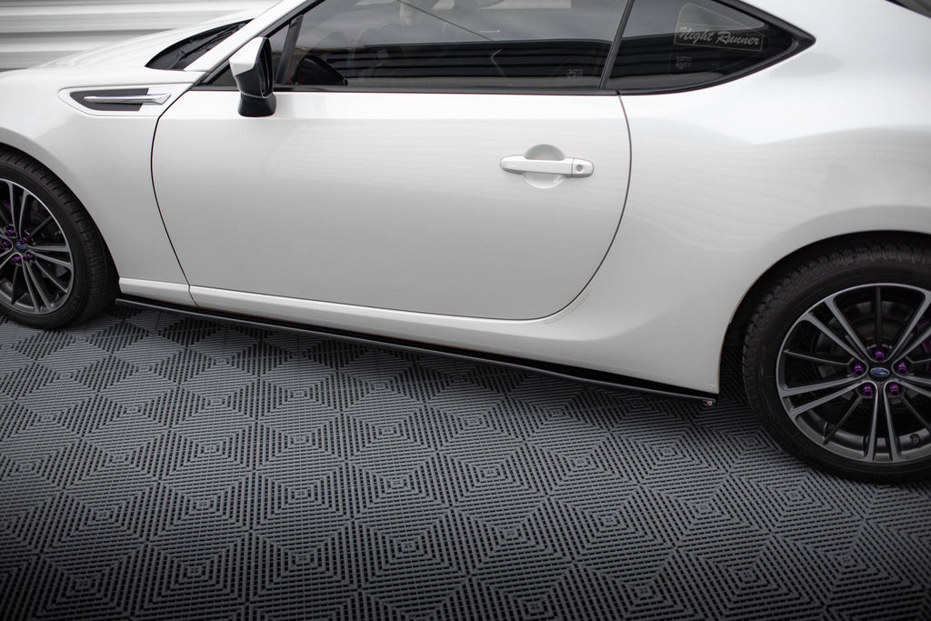 Maxton Design Street+ Seitenschweller Leisten passend für V.1 passend für Subaru BRZ Mk1 / Mk1 Facelift / Toyota GT86 Facelift schwarz Hochglanz