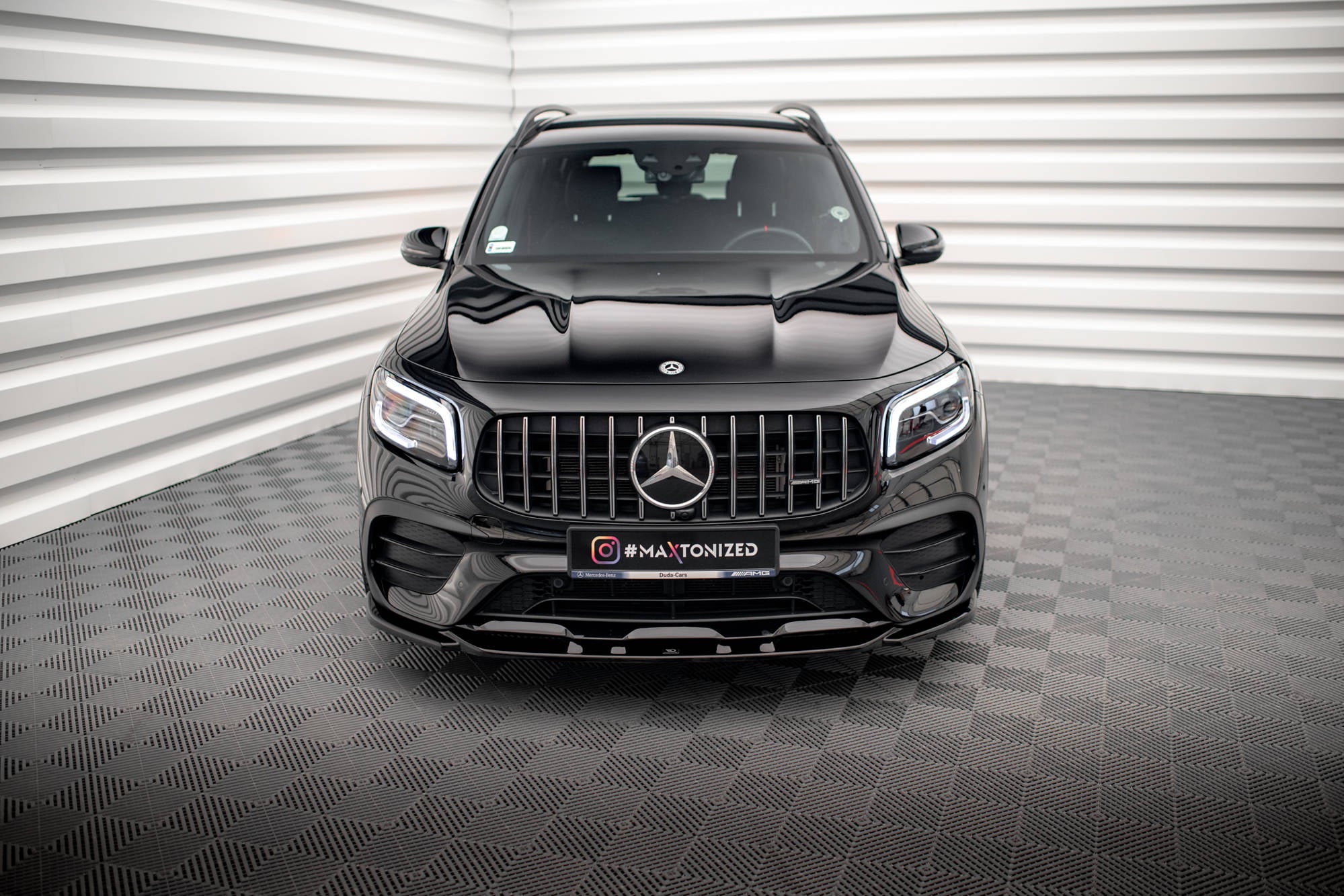 Maxton Design Street+ Spoilerlippe Front Ansatz V.2 passend für Mercedes-AMG GLB 35 / AMG-Line X247 schwarz Hochglanz