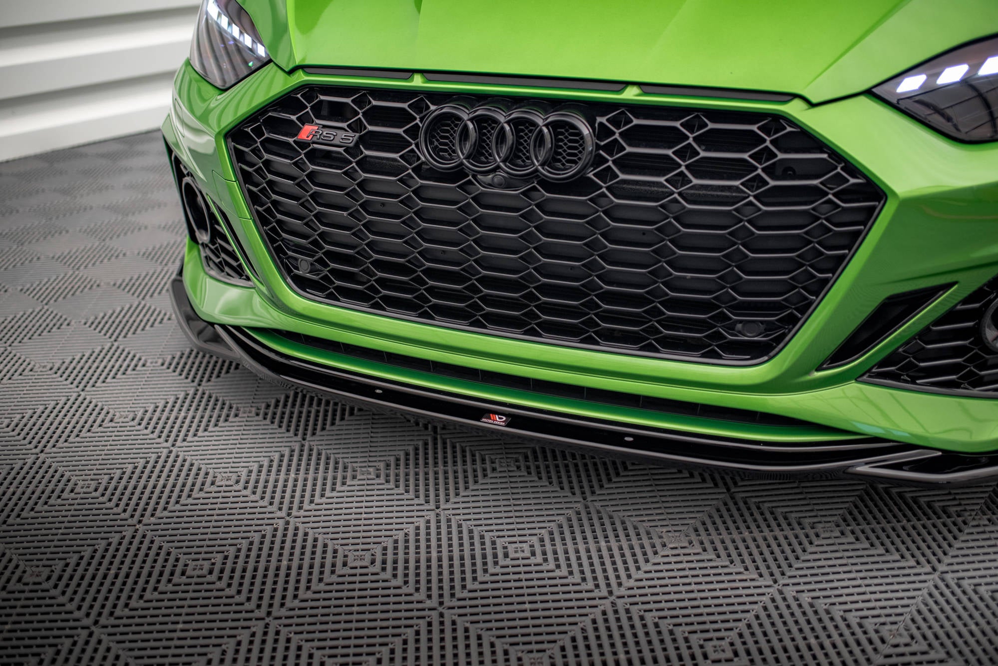 Maxton Design Street+ Spoilerlippe Front Ansatz V.1 + Flaps passend für Audi RS5 F5 Facelift