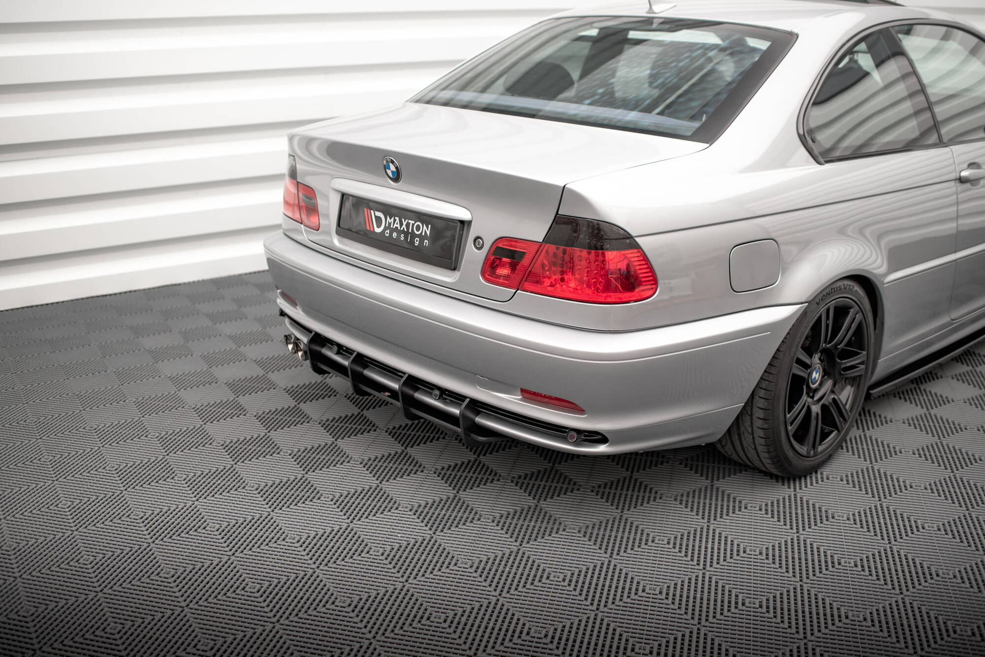 Maxton Design Street Pro Heckschürze passend für BMW 3er Coupe E46