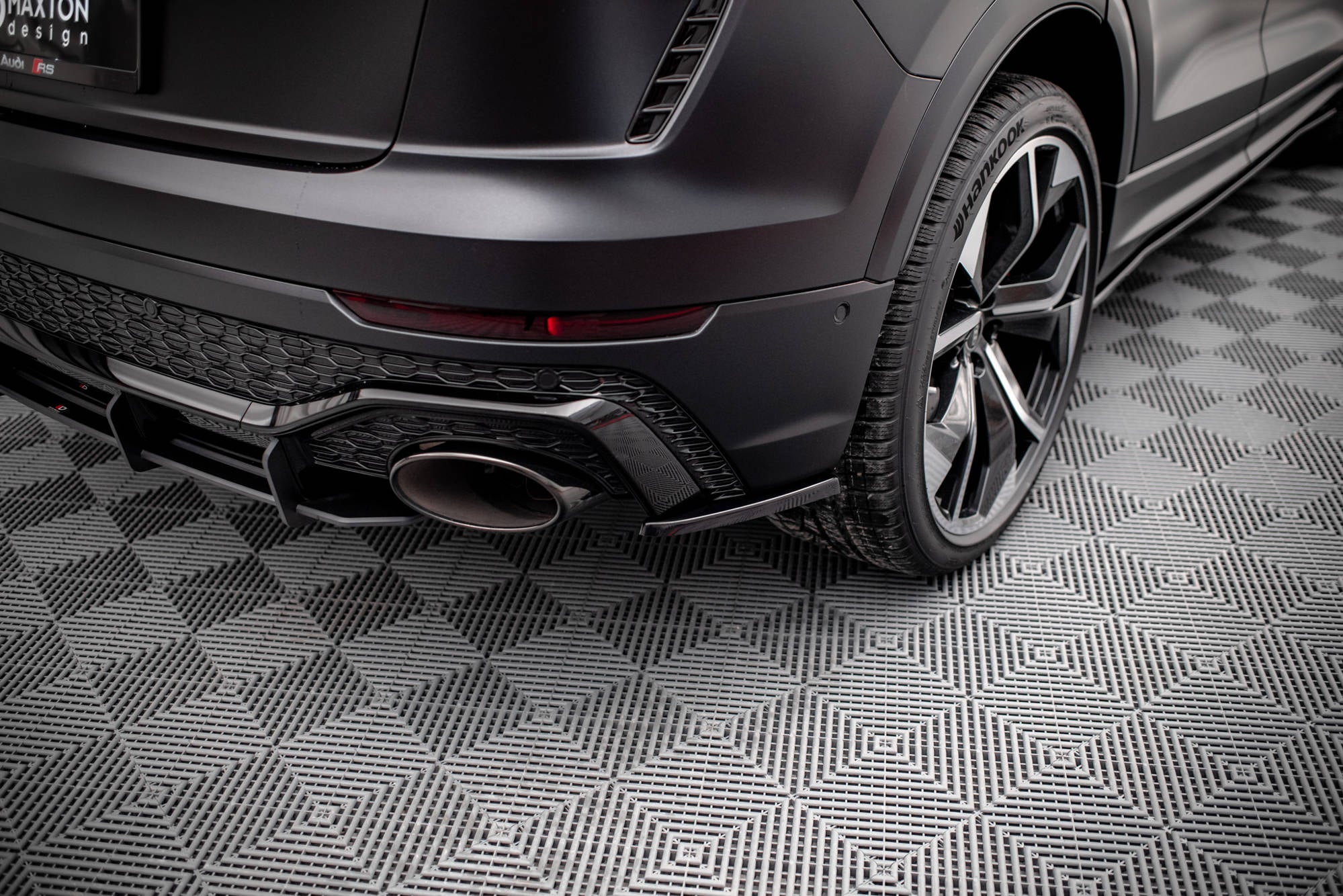 Maxton Design Heck Ansatz Flaps Diffusor passend für Audi RSQ8 Mk1 schwarz Hochglanz