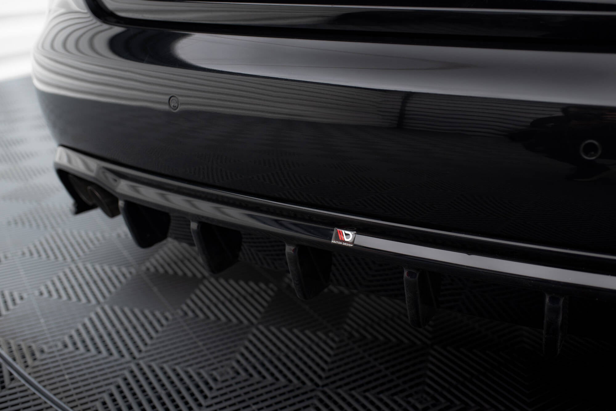 Maxton Design Diffusor Heck Ansatz passend für Audi A4 B8 (Doppelauspuff li.)