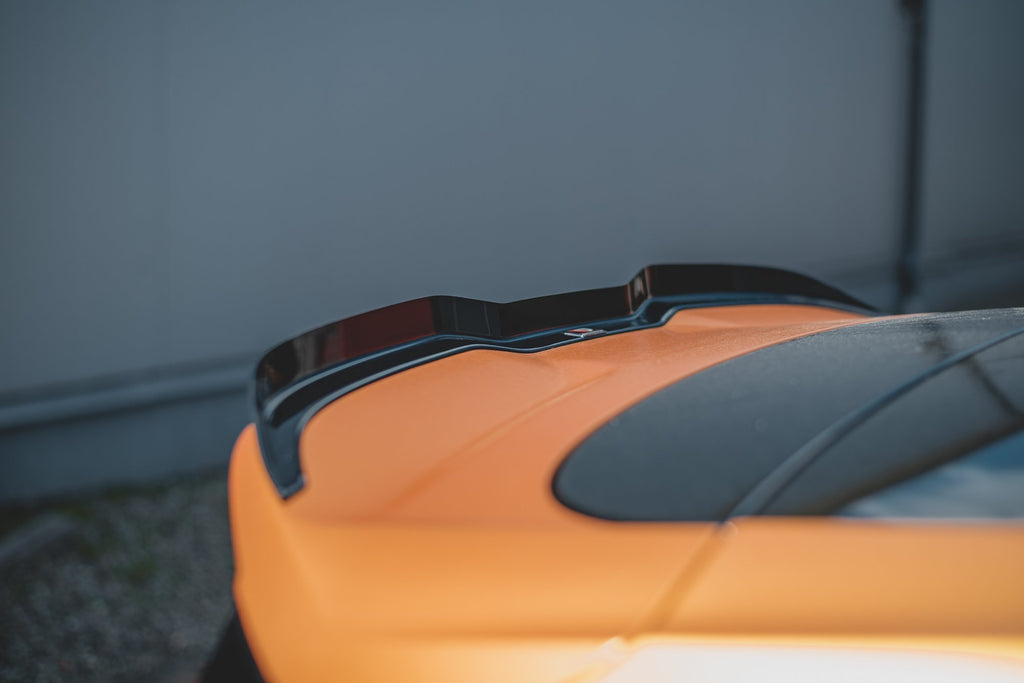 Maxton Design Spoiler CAP V.1 passend für Ford Focus Hatchback ST Mk4 schwarz Hochglanz