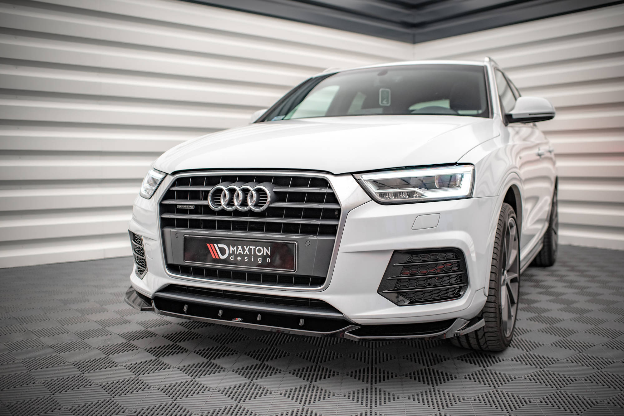 Maxton Design Street+ Spoilerlippe Front Ansatz V.1 passend für Audi Q3 Sport 8U Facelift schwarz Hochglanz