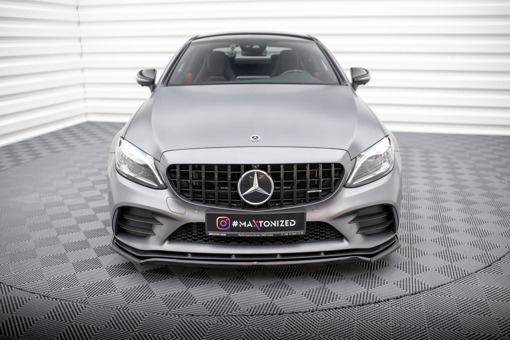 Maxton Design Street+ Spoilerlippe Front Ansatz V.1 passend für Mercedes-AMG C43 Coupe / Cabrio / Limousine / Kombi C205 / A205 / W205 / S205 Facelift schwarz Hochglanz