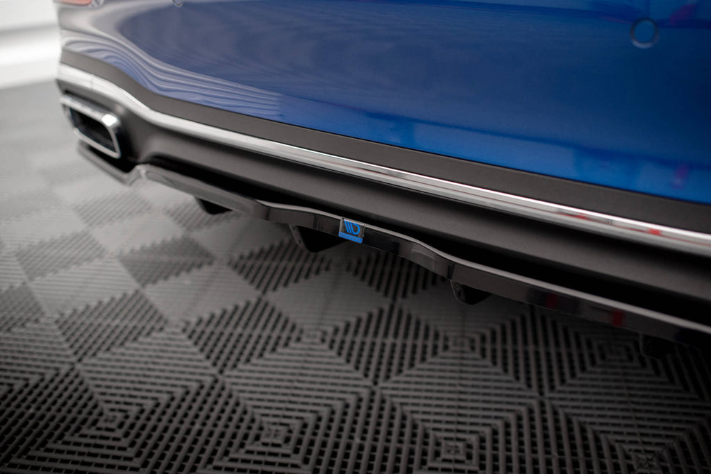 Maxton Design Street+ Mittlerer Diffusor RACE passend für Mercedes-Benz C AMG-Line W206 schwarz Hochglanz