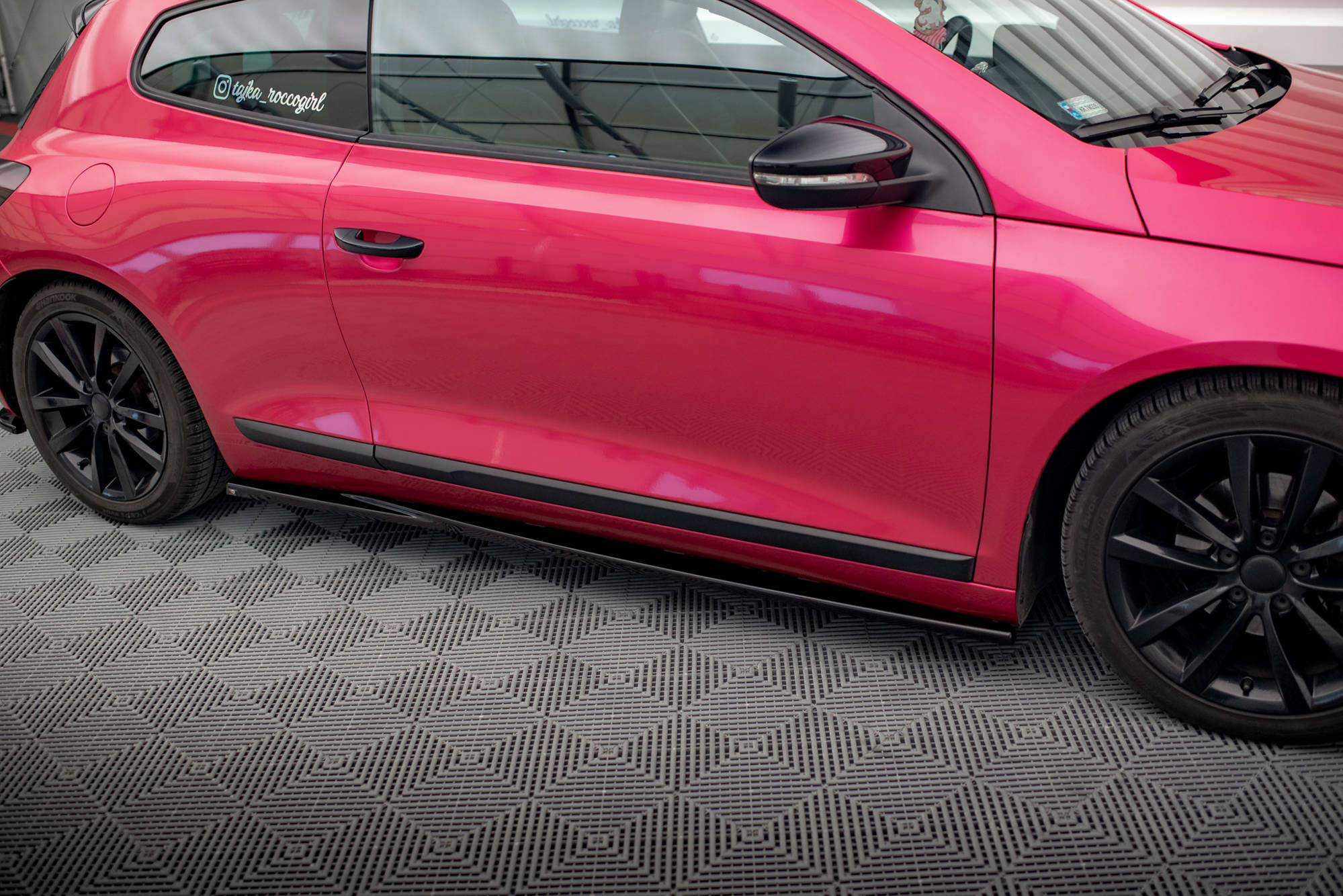 Maxton Design Street+ Seitenschweller Leisten passend für VW Scirocco Mk3 schwarz Hochglanz