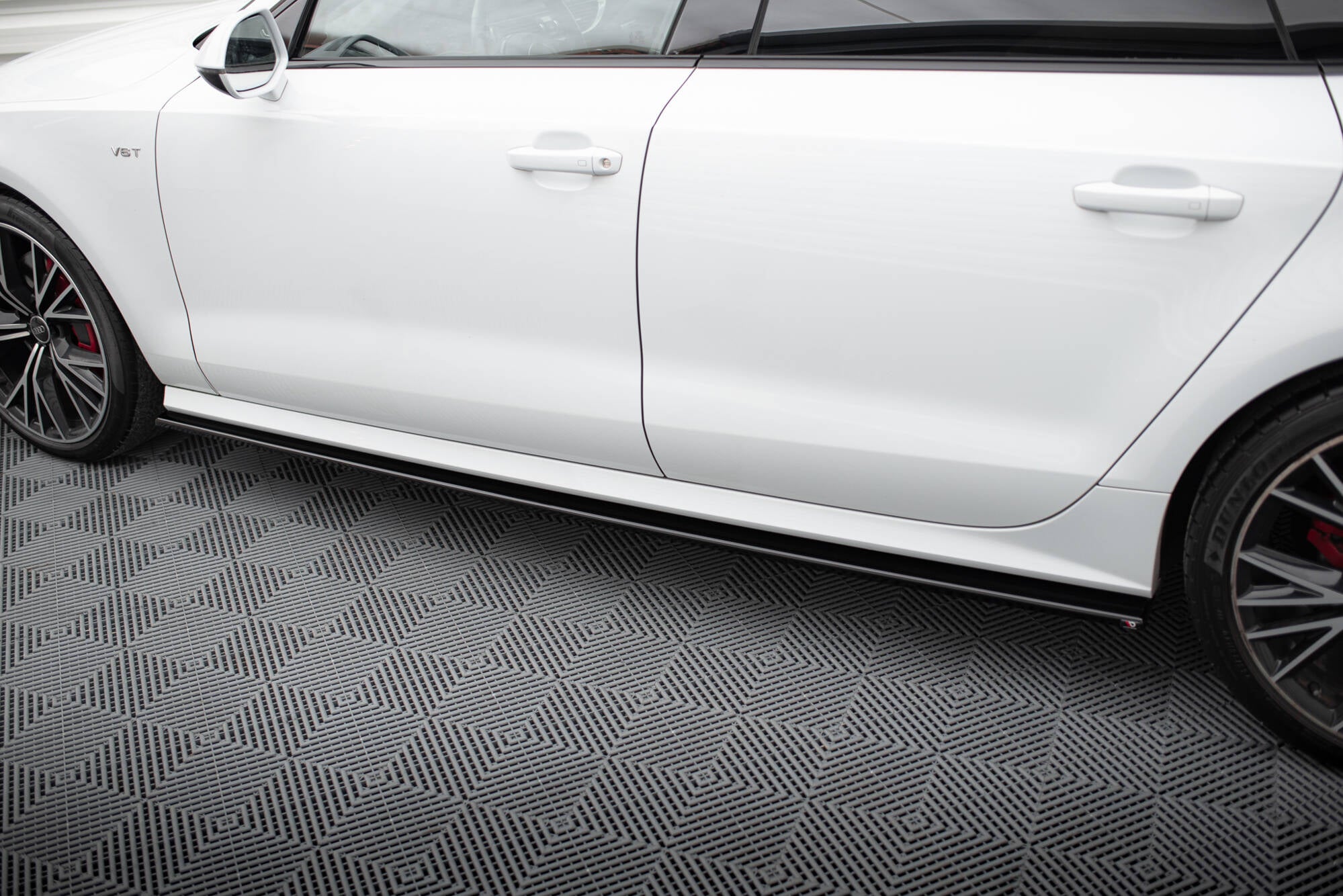 Maxton Design Street+ Seitenschweller Leisten passend für Audi S7 / A7 S-Line C7 FL schwarz Hochglanz