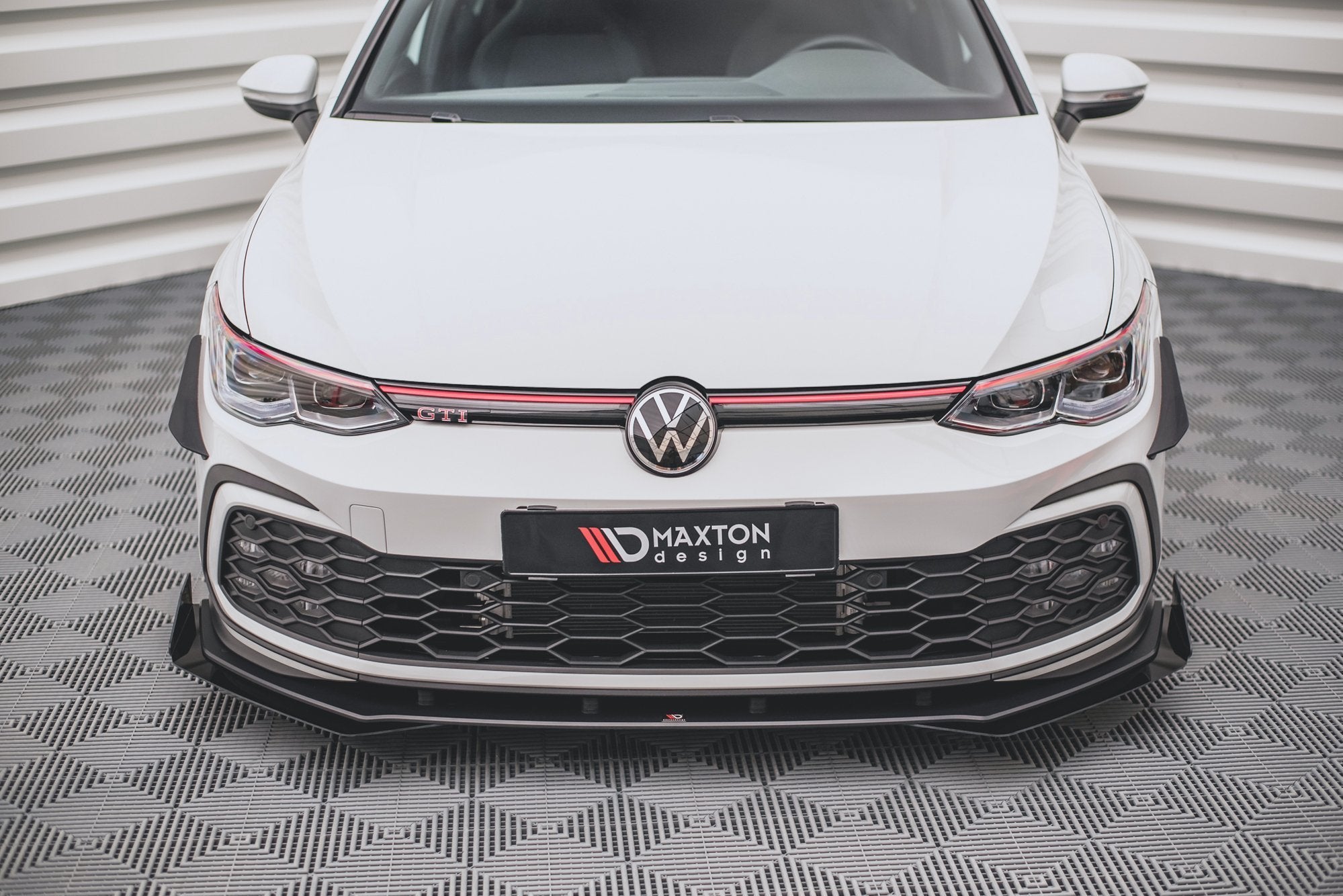 Maxton Design Stoßstangen Flaps Wings vorne Canards passend für VW Golf GTI Mk8