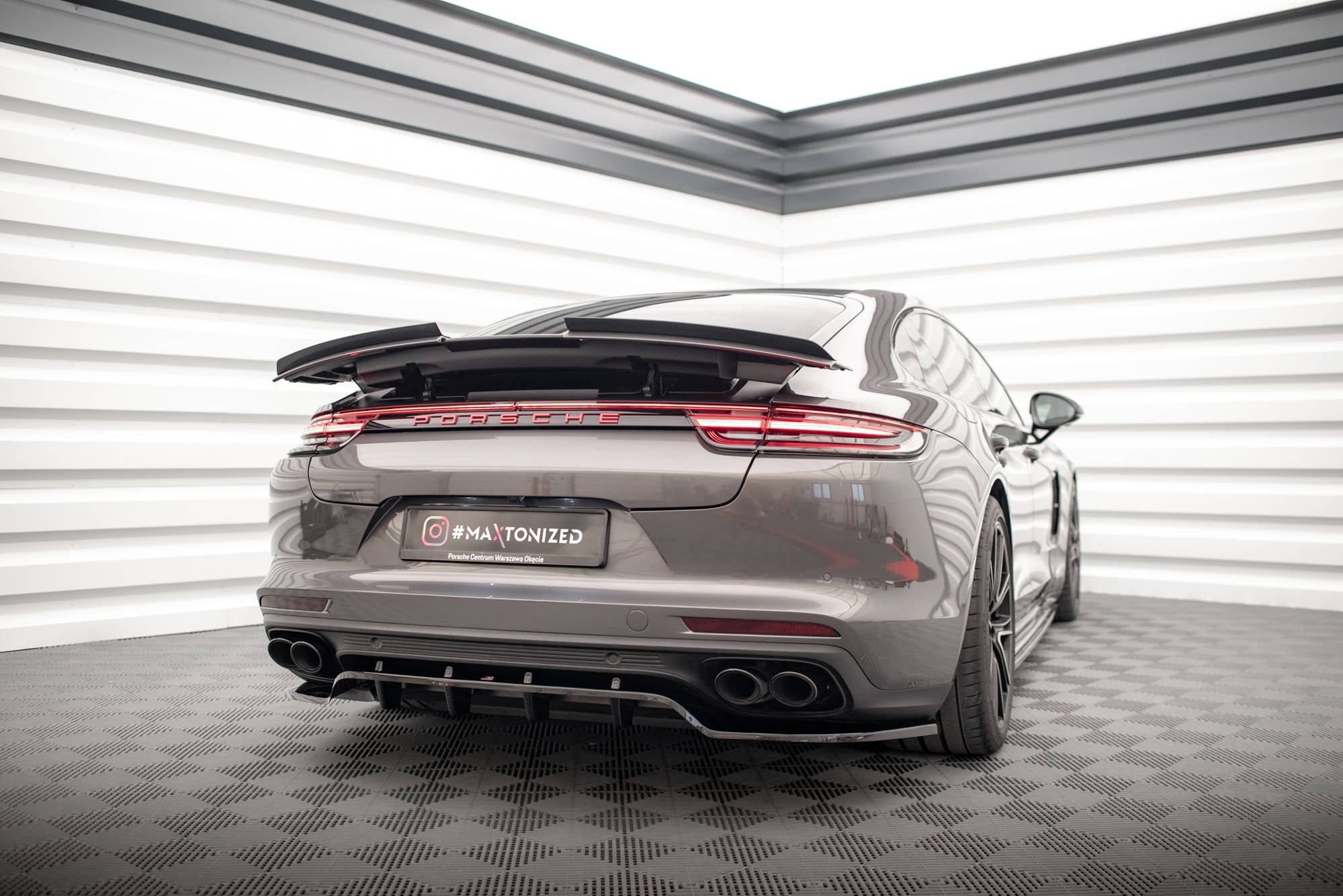 Maxton Design Spoiler CAP passend für Porsche Panamera GTS / Panamera E-Hybrid / Panamera Turbo S E-Hybrid 971 schwarz Hochglanz