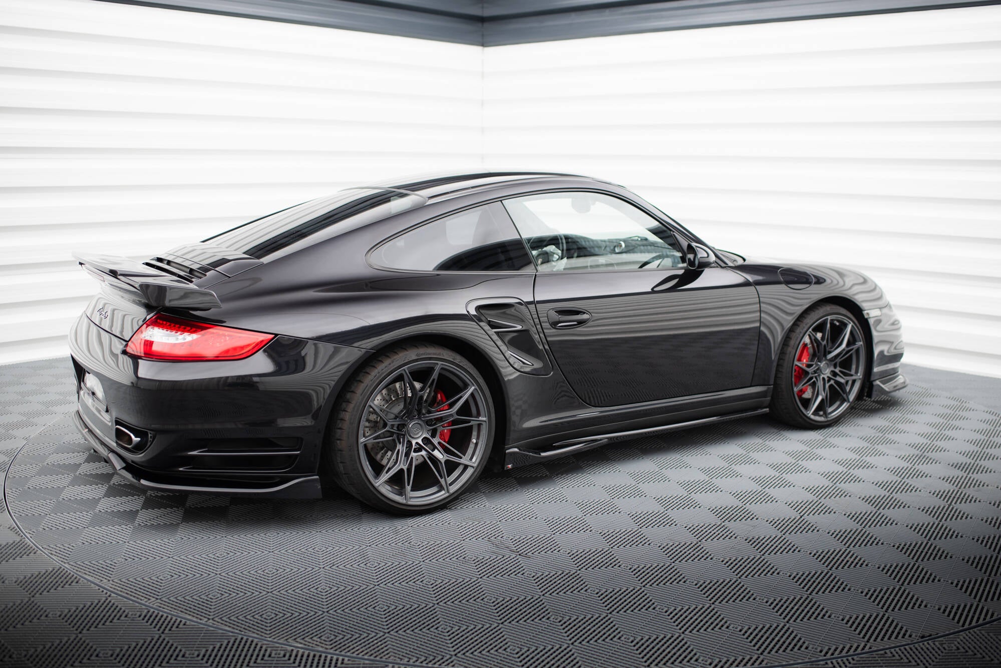 Maxton Design Street+ Seitenschweller Leisten passend für Porsche 911 Turbo 997 schwarz Hochglanz