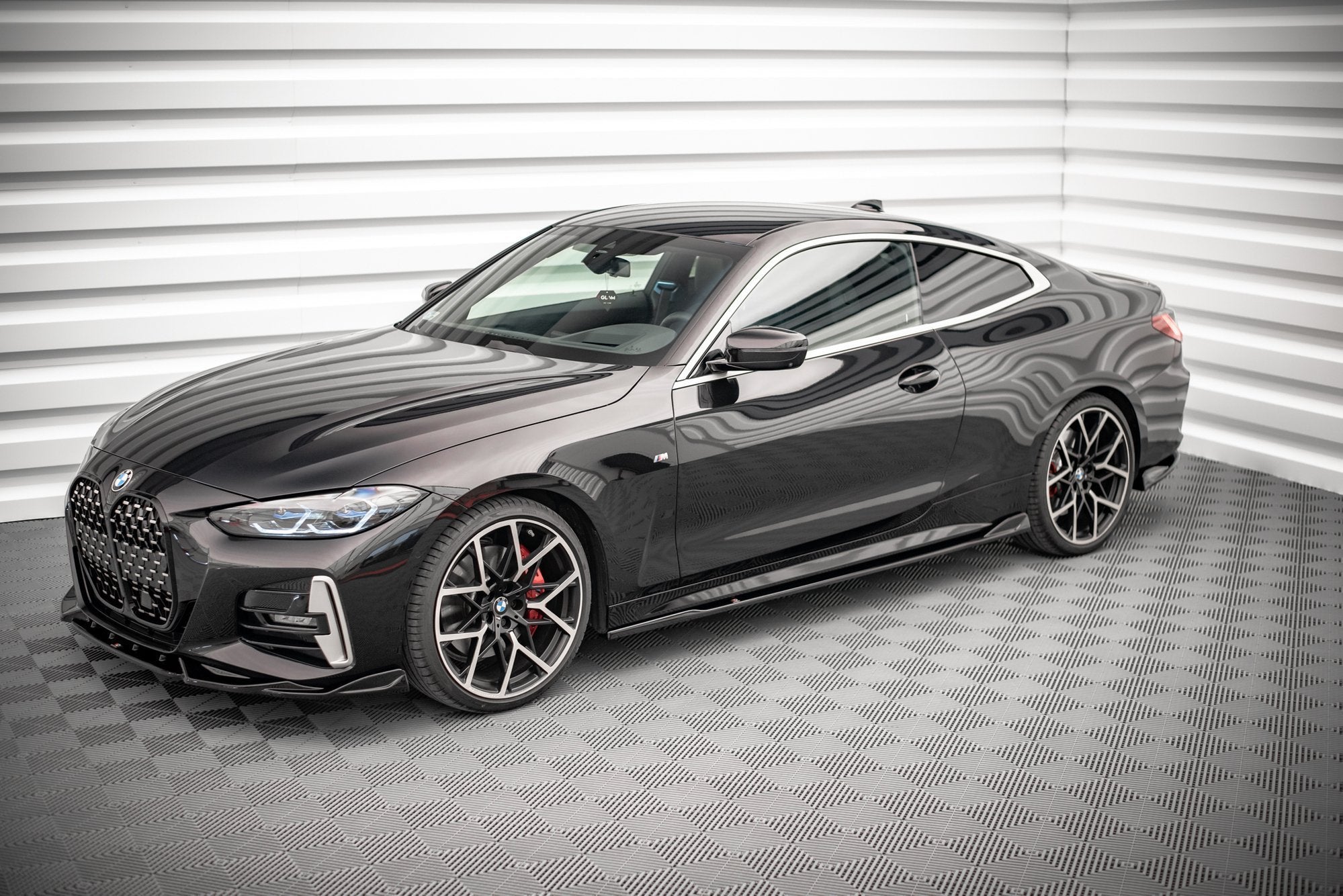 Maxton Design Street+ Seitenschweller Leisten V.2 passend für BMW 4er M-Paket / M440i G22 / G23 / G22 Facelift / G23 Facelift schwarz Hochglanz