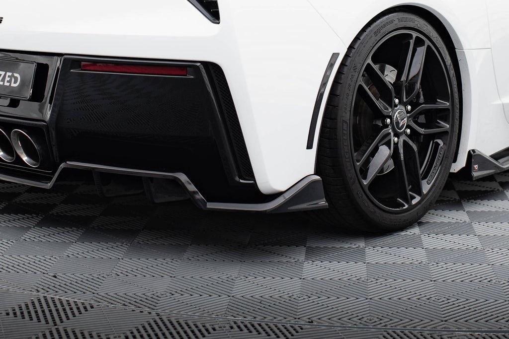 Maxton Design Mittlerer Diffusor Heck Ansatz DTM Look passend für Chevrolet Corvette C7 schwarz Hochglanz