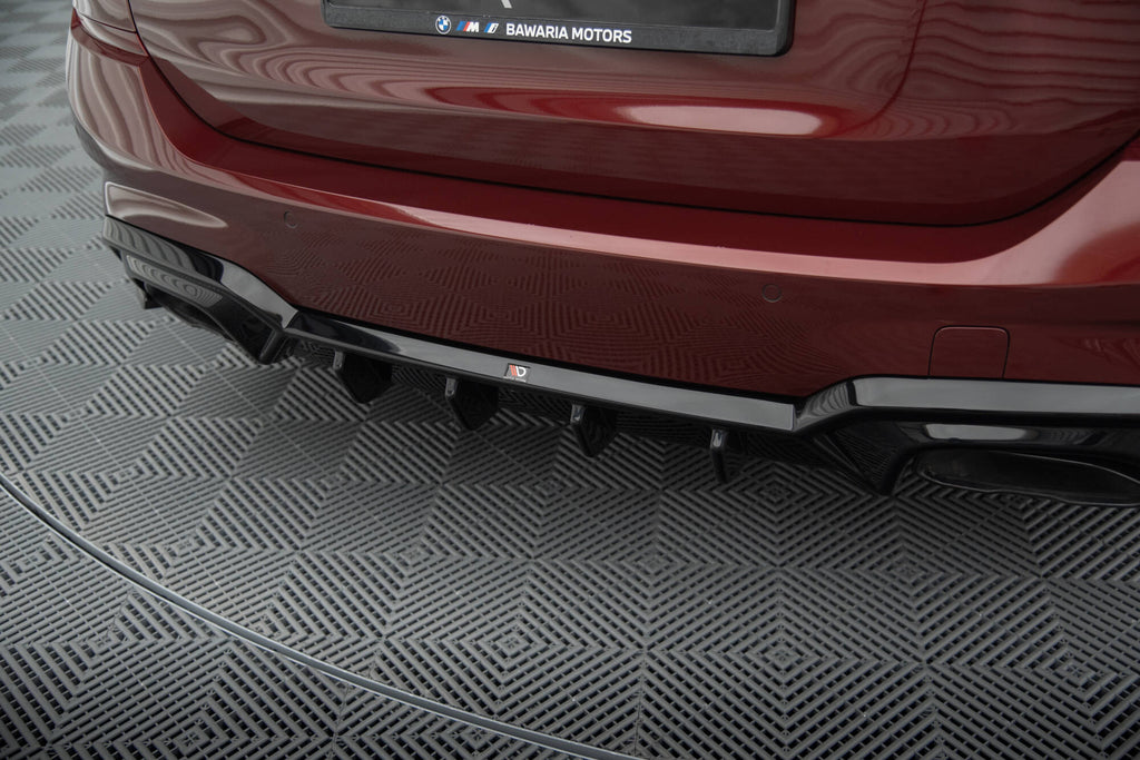 Maxton Design Diffusor Heck Ansatz für BMW M340i G20 / G21 (Passend für Fahrzeuge mit Anhängerkupplung) schwarz Hochglanz