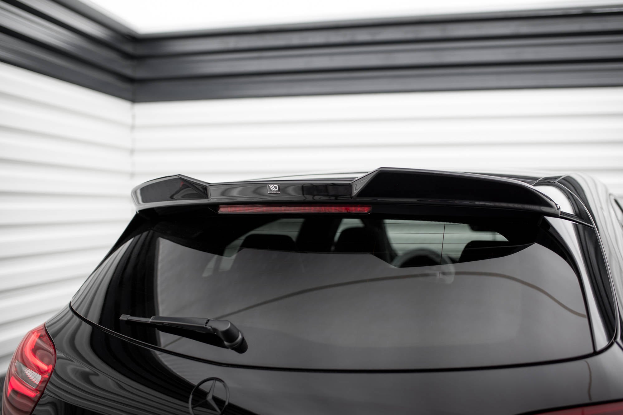 Maxton Design Spoiler CAP 3D passend für Mercedes-Benz A AMG-Line W176 Facelift schwarz Hochglanz