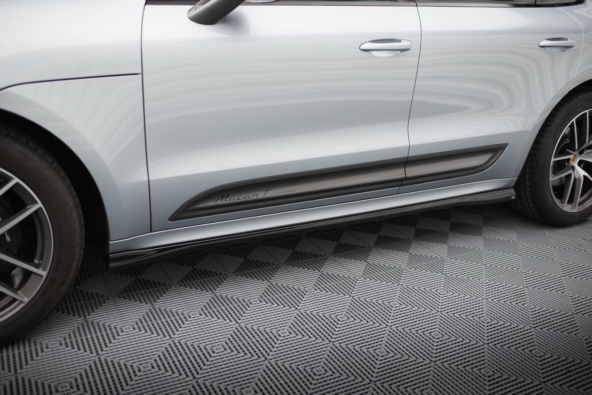 Maxton Design Street+ Seitenschweller Leisten passend für Porsche Macan T / GTS Mk1 Facelift 2 schwarz Hochglanz