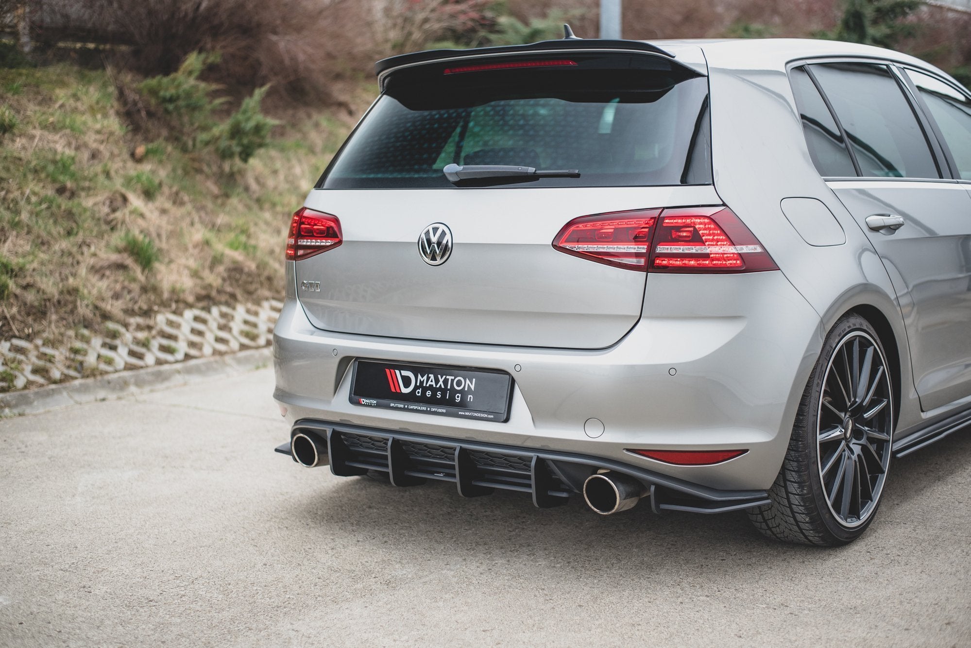 Maxton Design Street Pro Heckschürze V.1 passend für VW Golf 7 GTI
