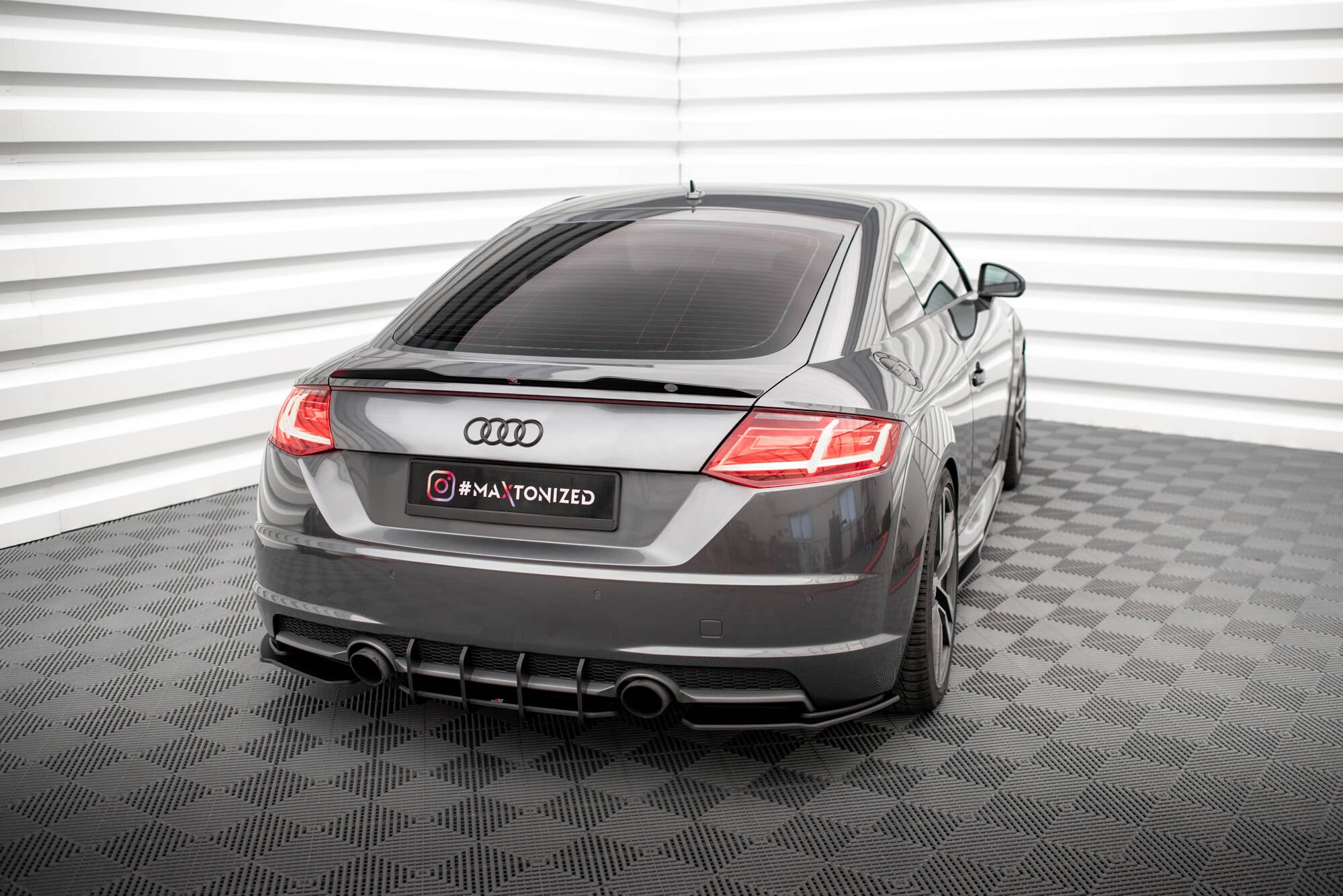 Maxton Design Street Pro Heck Ansatz Flaps Diffusor passend für Audi TT S-Line 8S