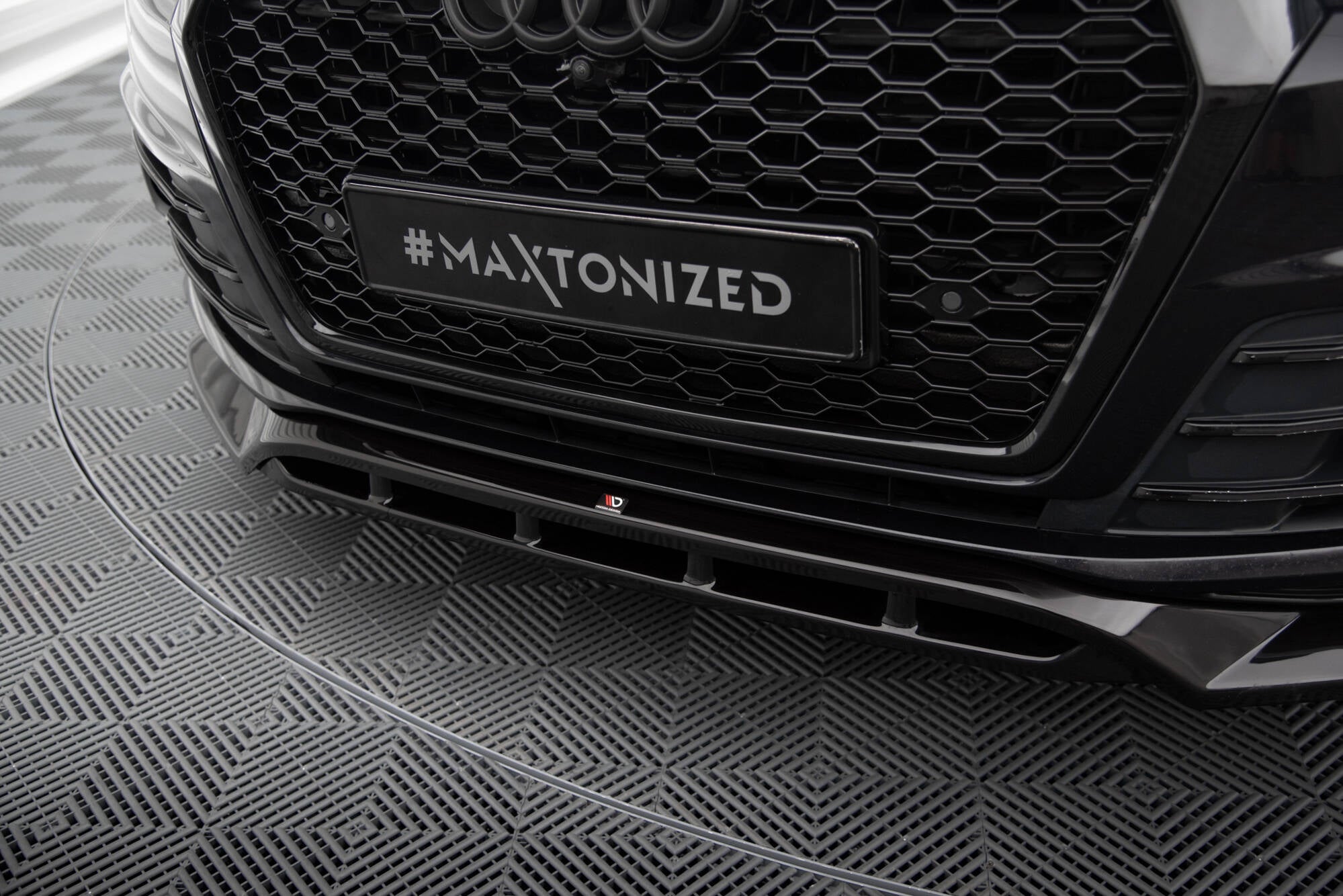 Maxton Design Street+ Spoilerlippe Front Ansatz V.2 passend für Audi SQ7 / Q7 S-Line Mk2 schwarz Hochglanz
