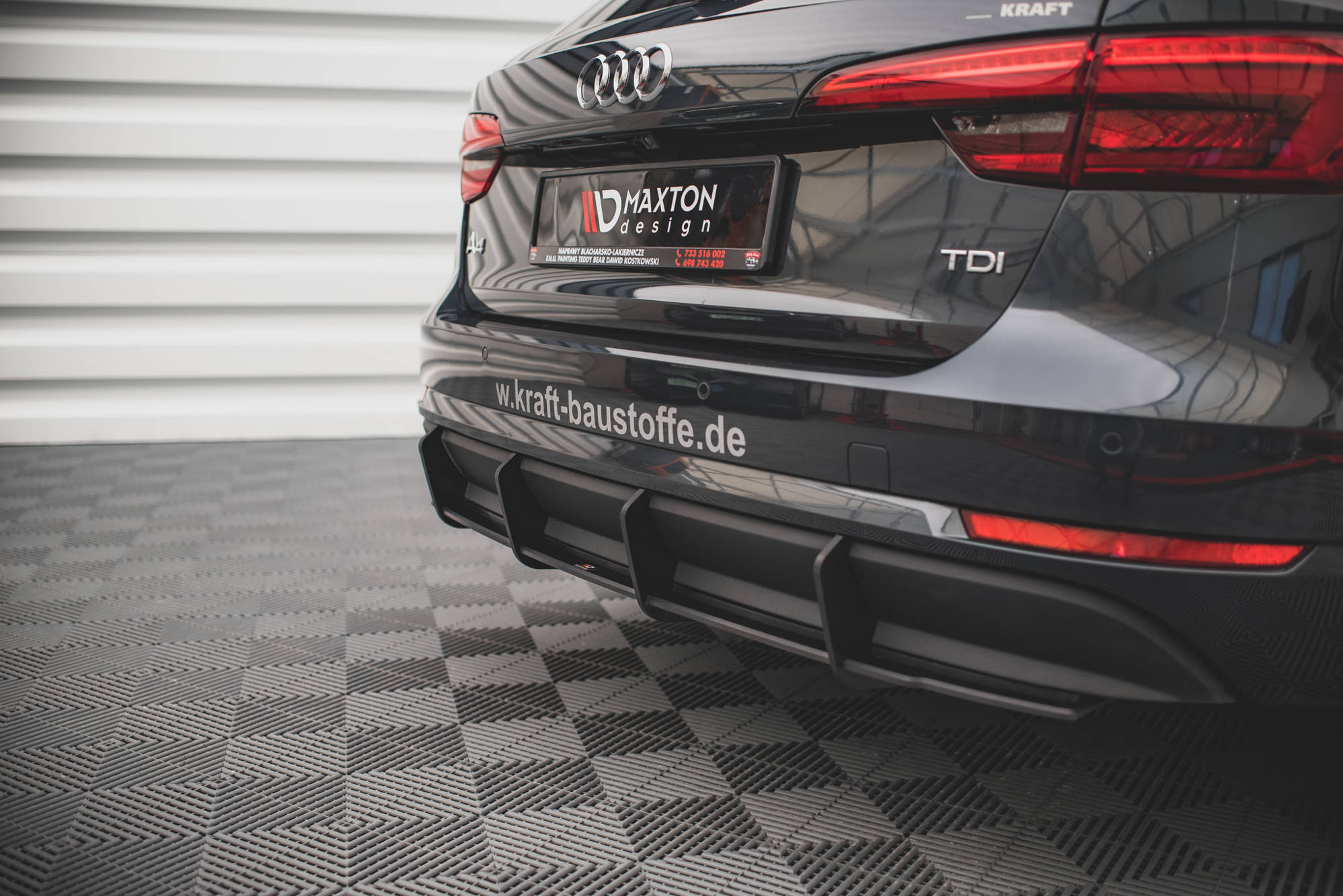 Maxton Design Street Pro Heckschürze passend für Audi A4 B9