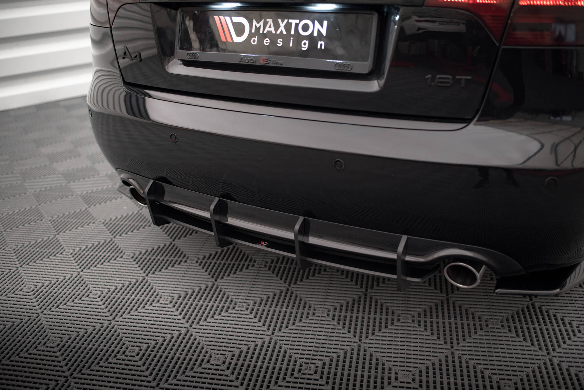Maxton Design Street Pro Heckschürze passend für Audi A4 S-Line B7