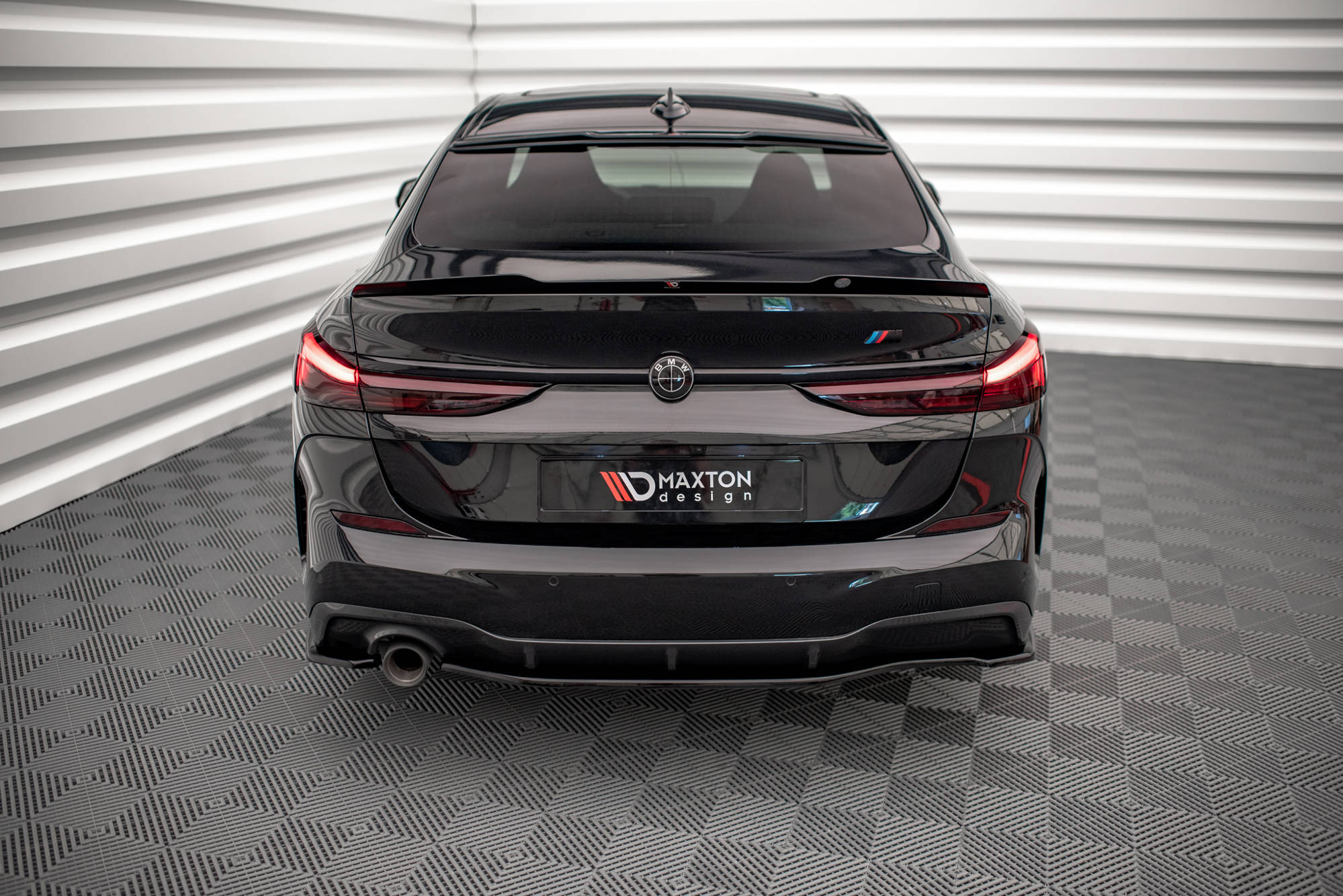 Maxton Design Heck Ansatz Flaps Diffusor passend für BMW 2 Gran Coupe M-Paket F44 schwarz Hochglanz