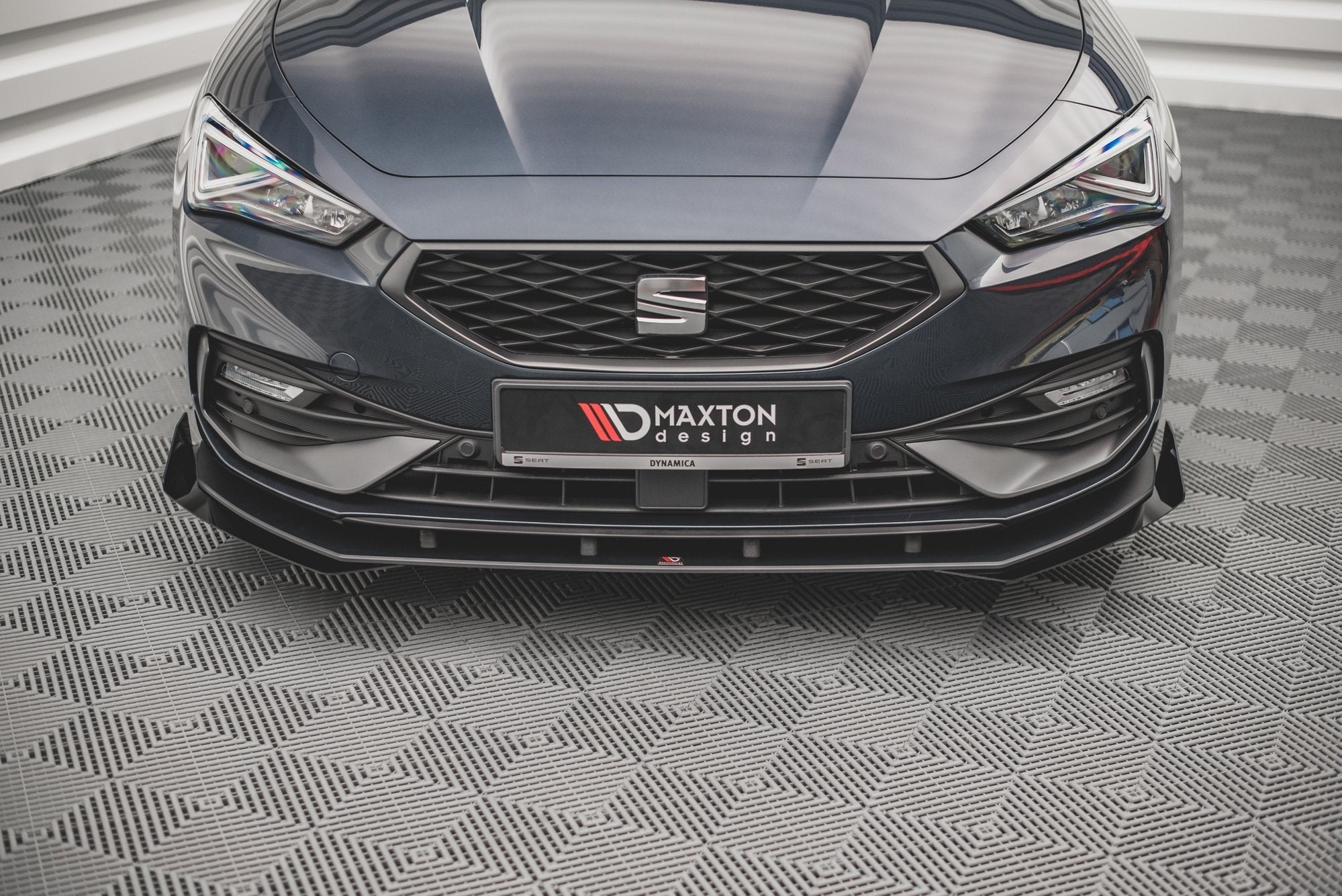 Maxton Design Flaps Seat Leon FR Mk4 schwarz Hochglanz für Seat Leon FR Mk4
