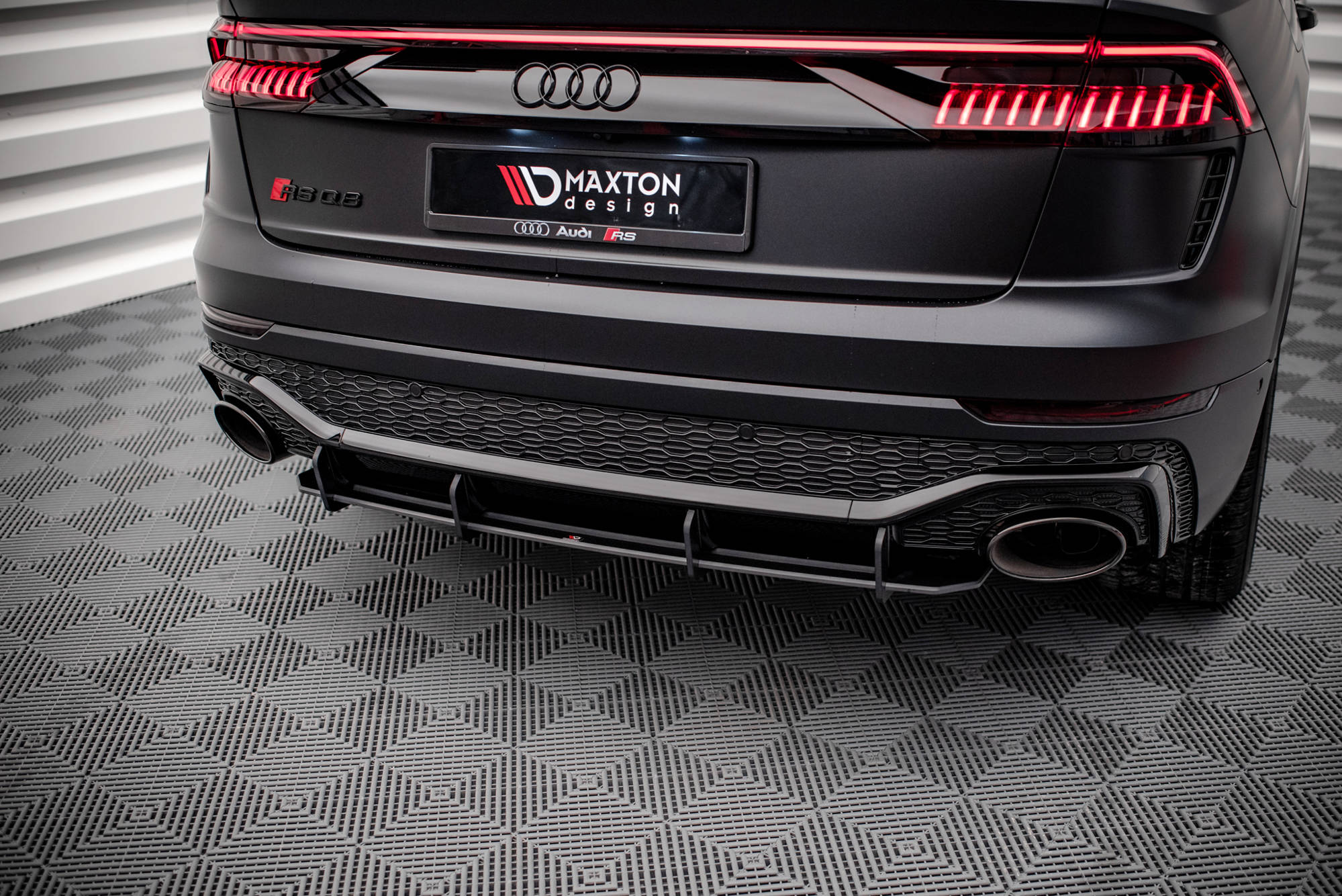 Maxton Design Street Pro Heckschürze passend für Audi RSQ8 Mk1