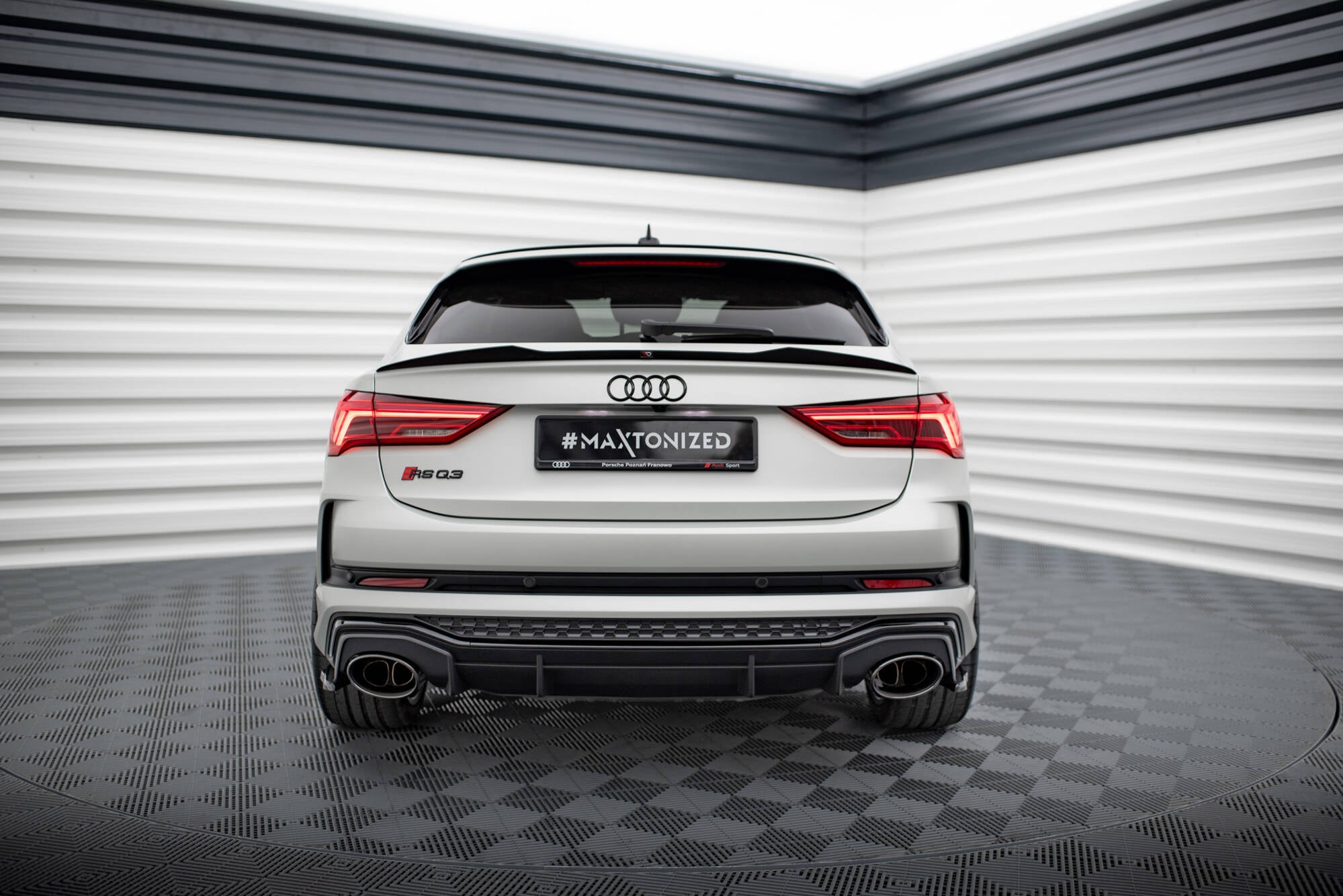 Maxton Design Spoiler CAP passend für Audi RSQ3 / Q3 S-Line / Q3 Sportback F3 schwarz Hochglanz