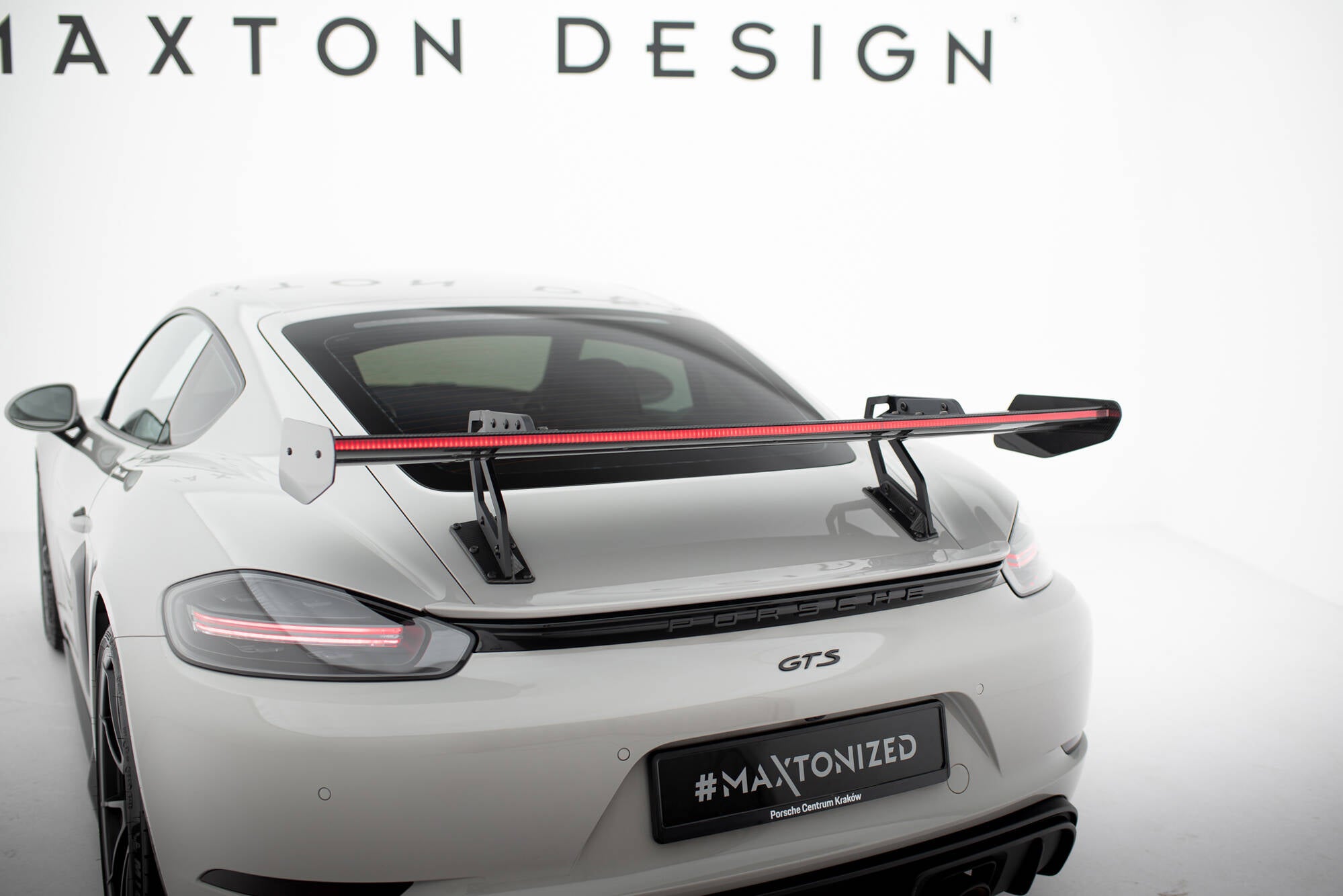 Maxton Design Carbon Spoiler With Upper Swan Mounting V.2 + LED Porsche 718 Cayman 982c für Porsche Cayman 982c