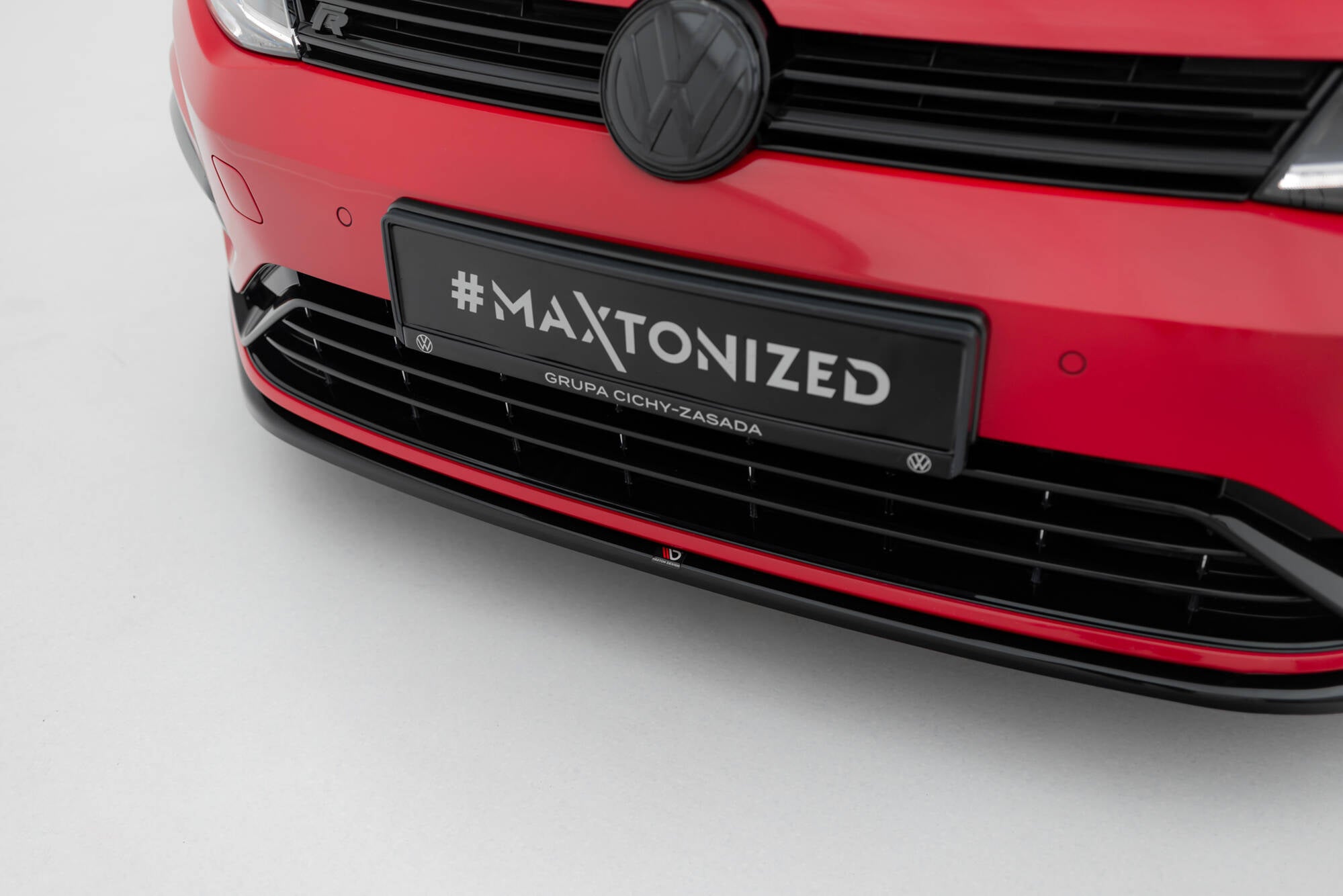 Maxton Design Street+ Spoilerlippe Front Ansatz V.7 passend für VW Golf R / R-Line Mk7 Facelift schwarz Hochglanz