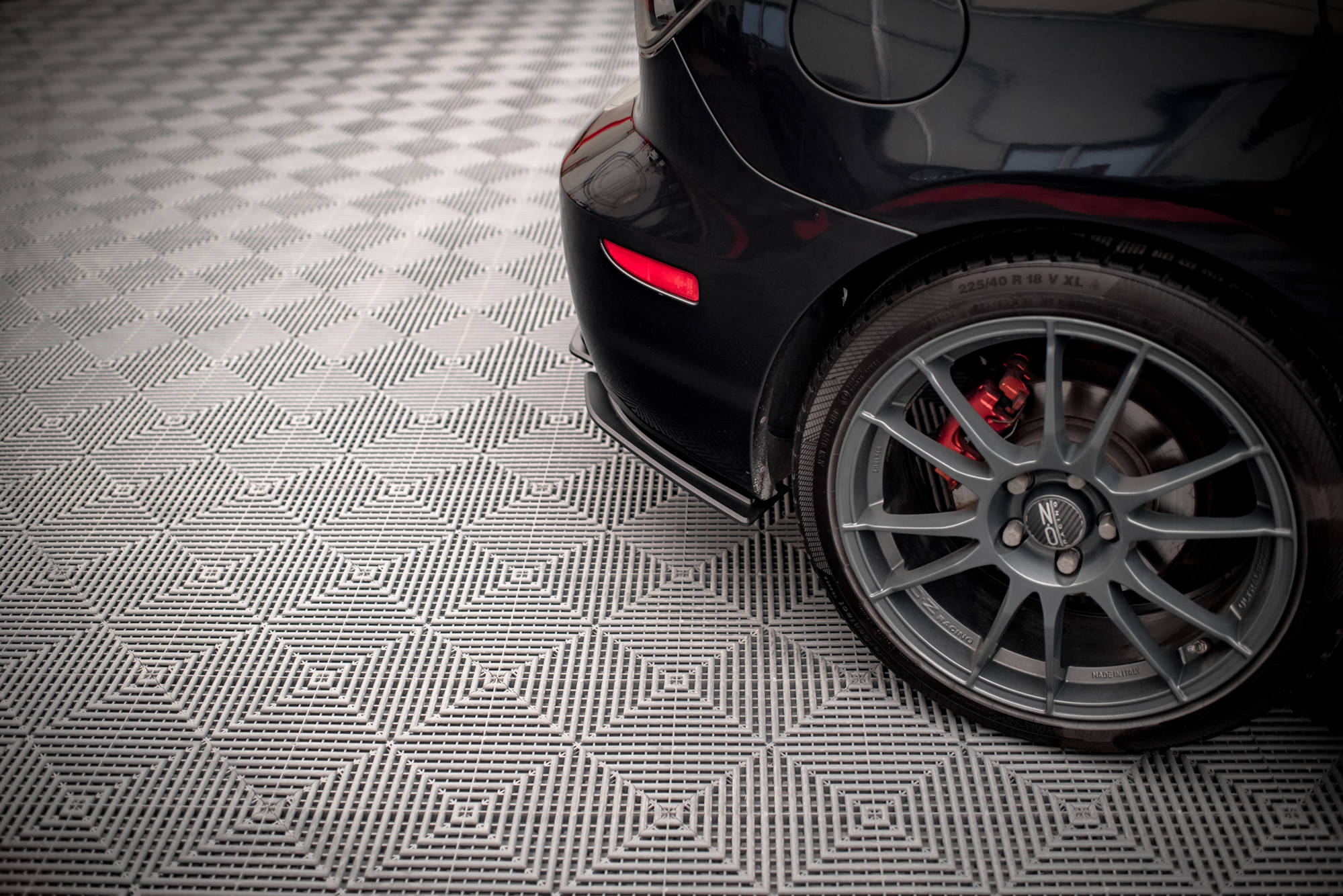 Maxton Design Street Pro Heck Ansatz Flaps Diffusor passend für Mazda 3 MPS Mk1 US-Spec Version
