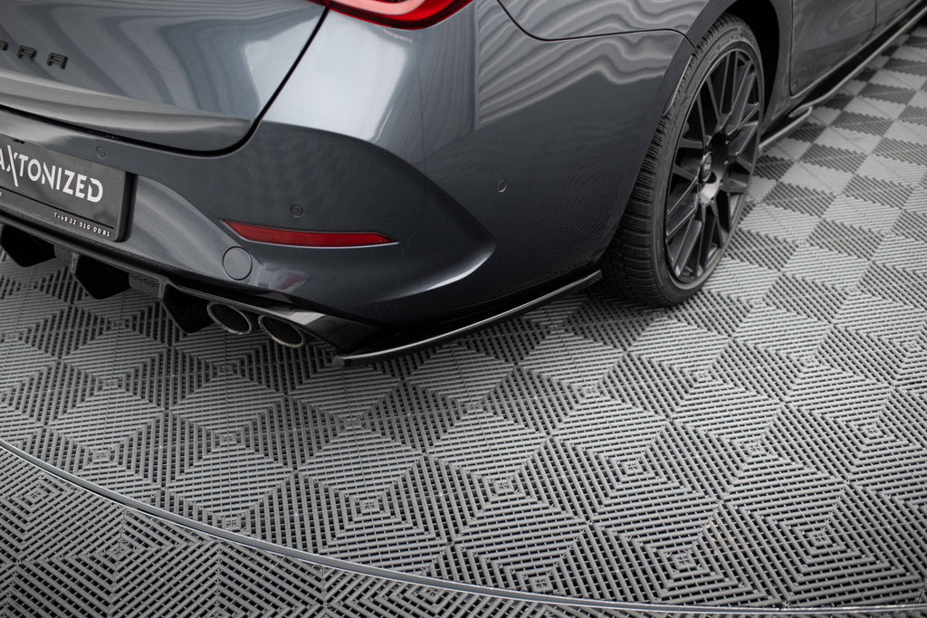 Maxton Design Heck Ansatz Flaps Diffusor V.2 passend für Cupra Leon ST Mk1 Facelift schwarz Hochglanz