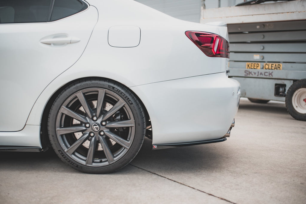 Maxton Design Heck Ansatz Flaps Diffusor passend für Lexus IS F Mk2 schwarz Hochglanz