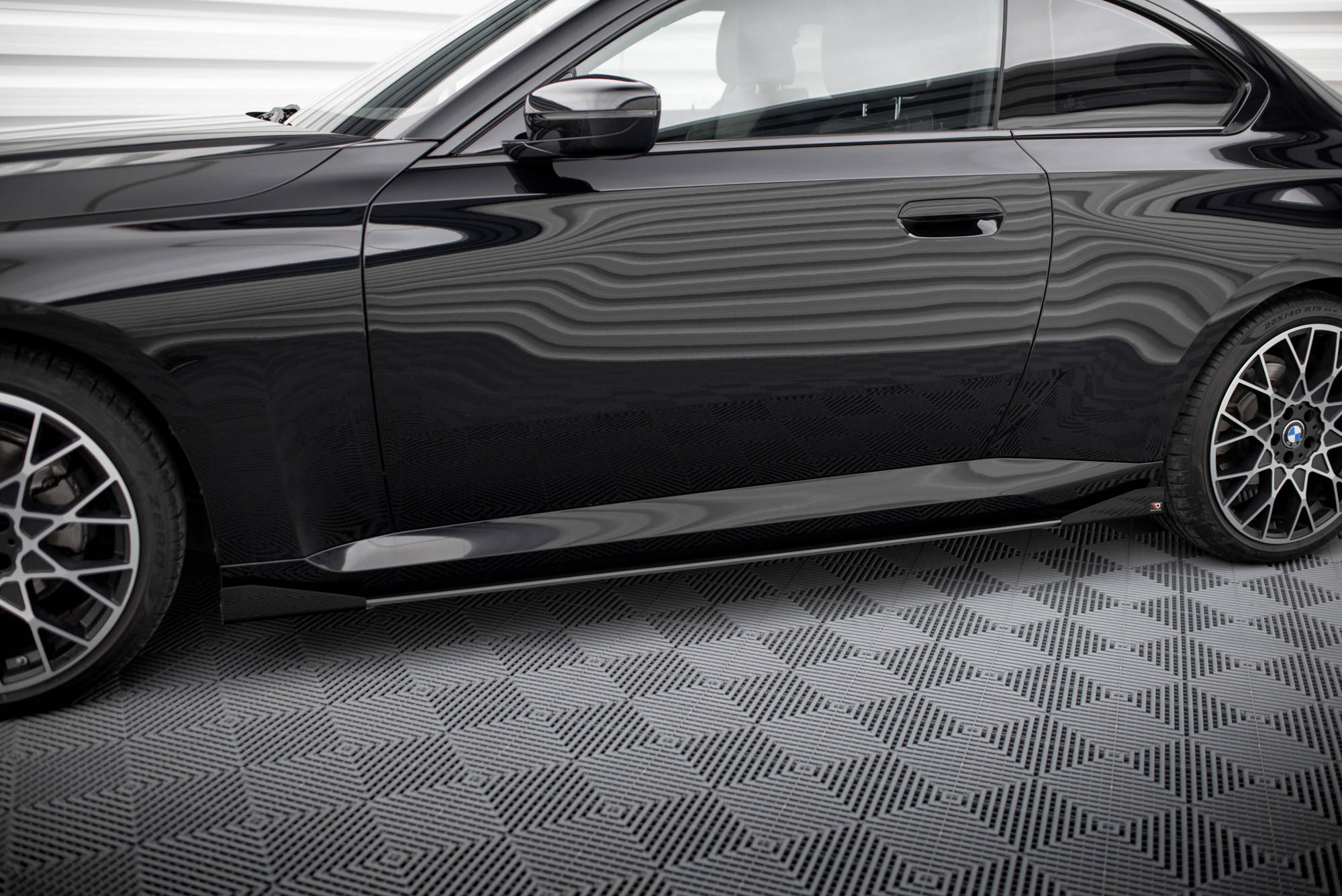 Maxton Design Seitenschweller Flaps passend für BMW 2 Coupe G42 schwarz Hochglanz