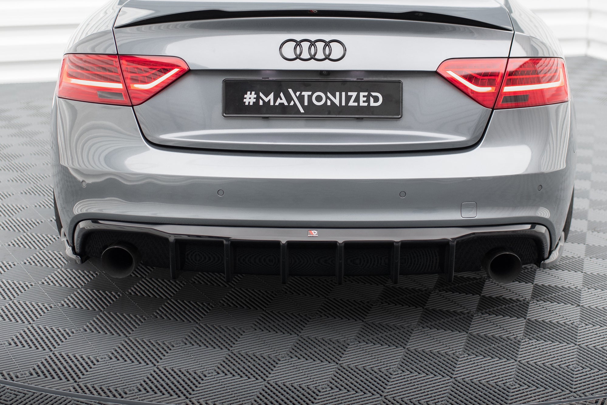 Maxton Design Diffusor Heck Ansatz passend für Audi S5 / A5 S-Line 8T Facelift (Einzelauspuff li. re.)