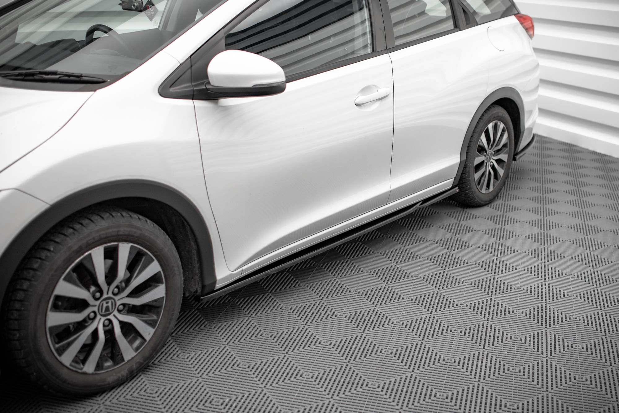 Maxton Design Street+ Seitenschweller Leisten passend für Honda Civic Mk9 schwarz Hochglanz