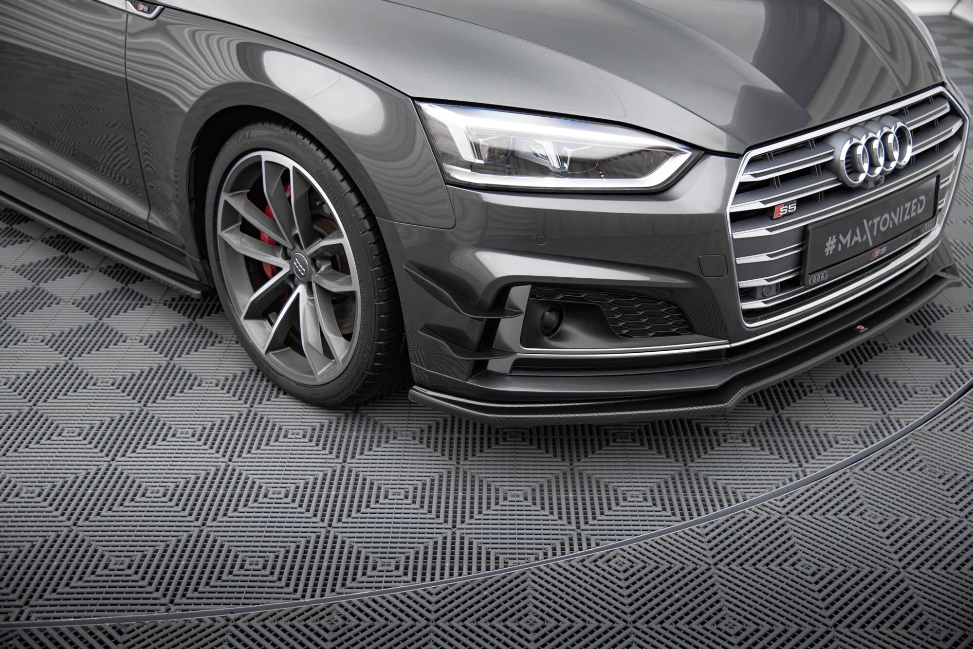 Maxton Design Stoßstangen Flaps Wings vorne Canards passend für Audi S5 / A5 S-Line Coupe / Sportback F5