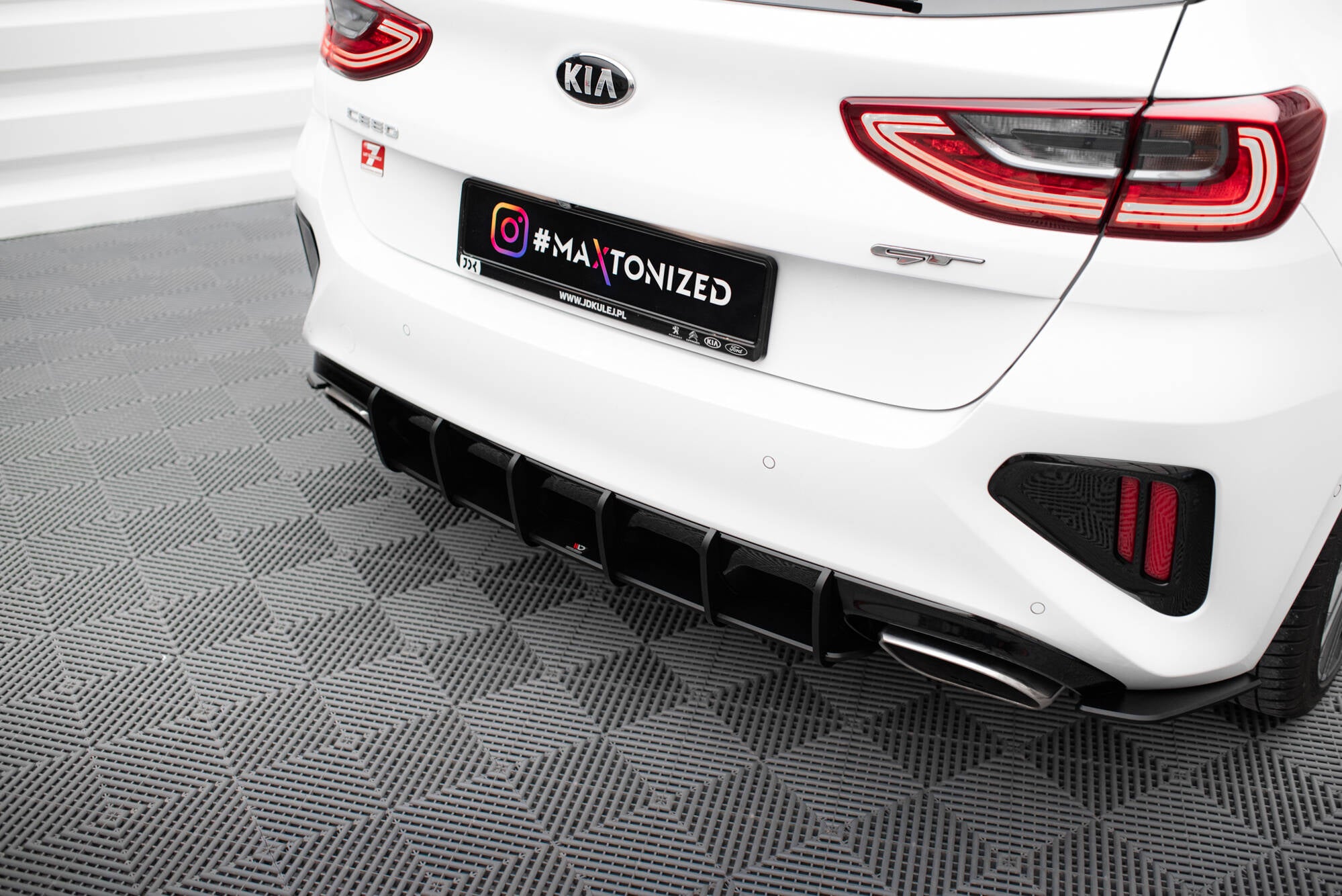 Maxton Design Street Pro Heckschürze passend für Kia Ceed GT Mk3