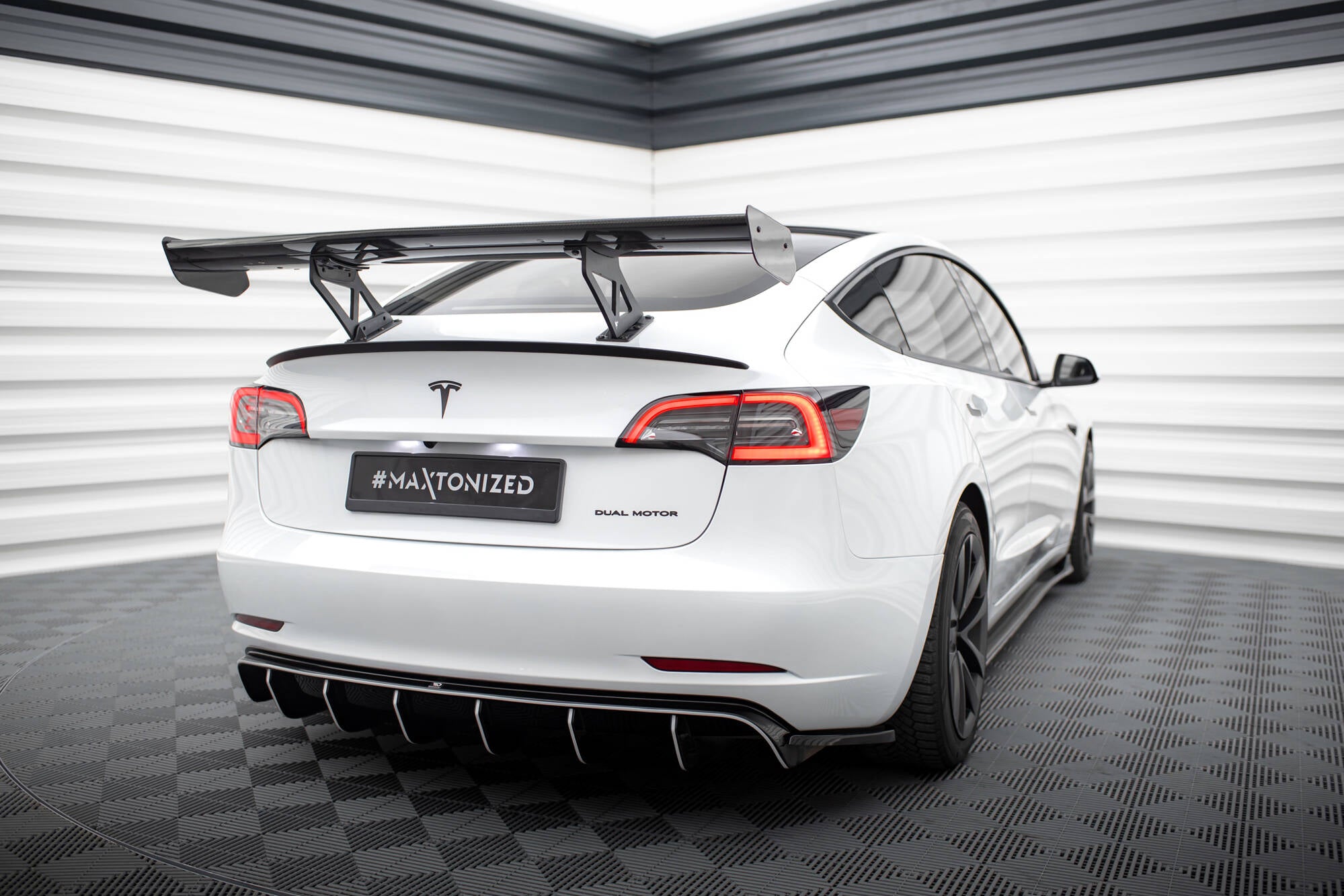 Maxton Design Carbon Spoiler Tesla Model 3 für Tesla Model 3 Mk1