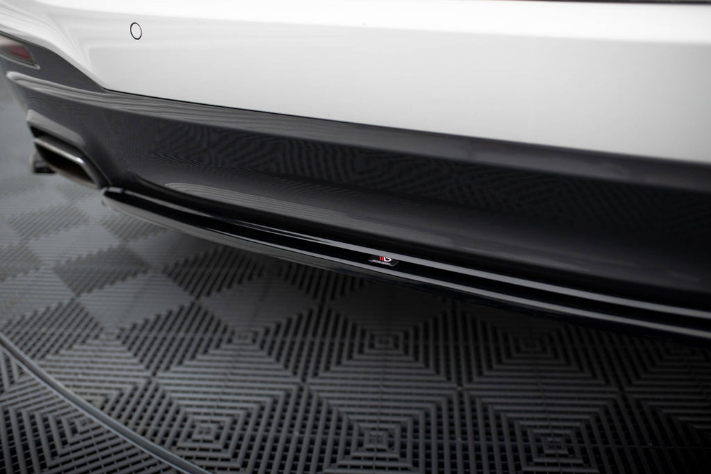 Maxton Design Heckansatz BMW 5er G30/ G31 M-Paket schwarz Hochglanz für BMW 5er G30-G31