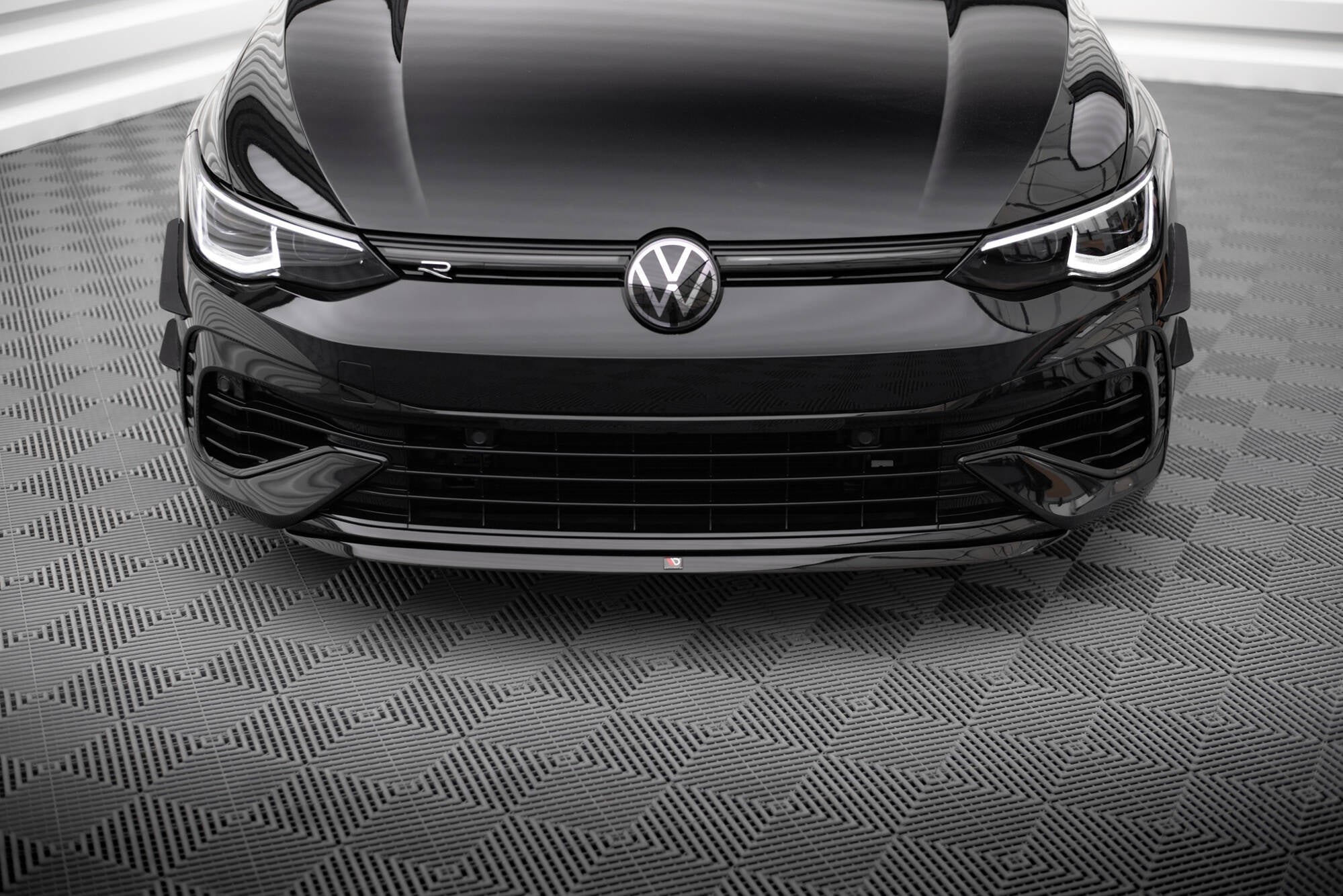 Maxton Design Street+ Spoilerlippe Front Ansatz V.7 passend für VW Golf R Hatchback / Variant Mk8 schwarz Hochglanz