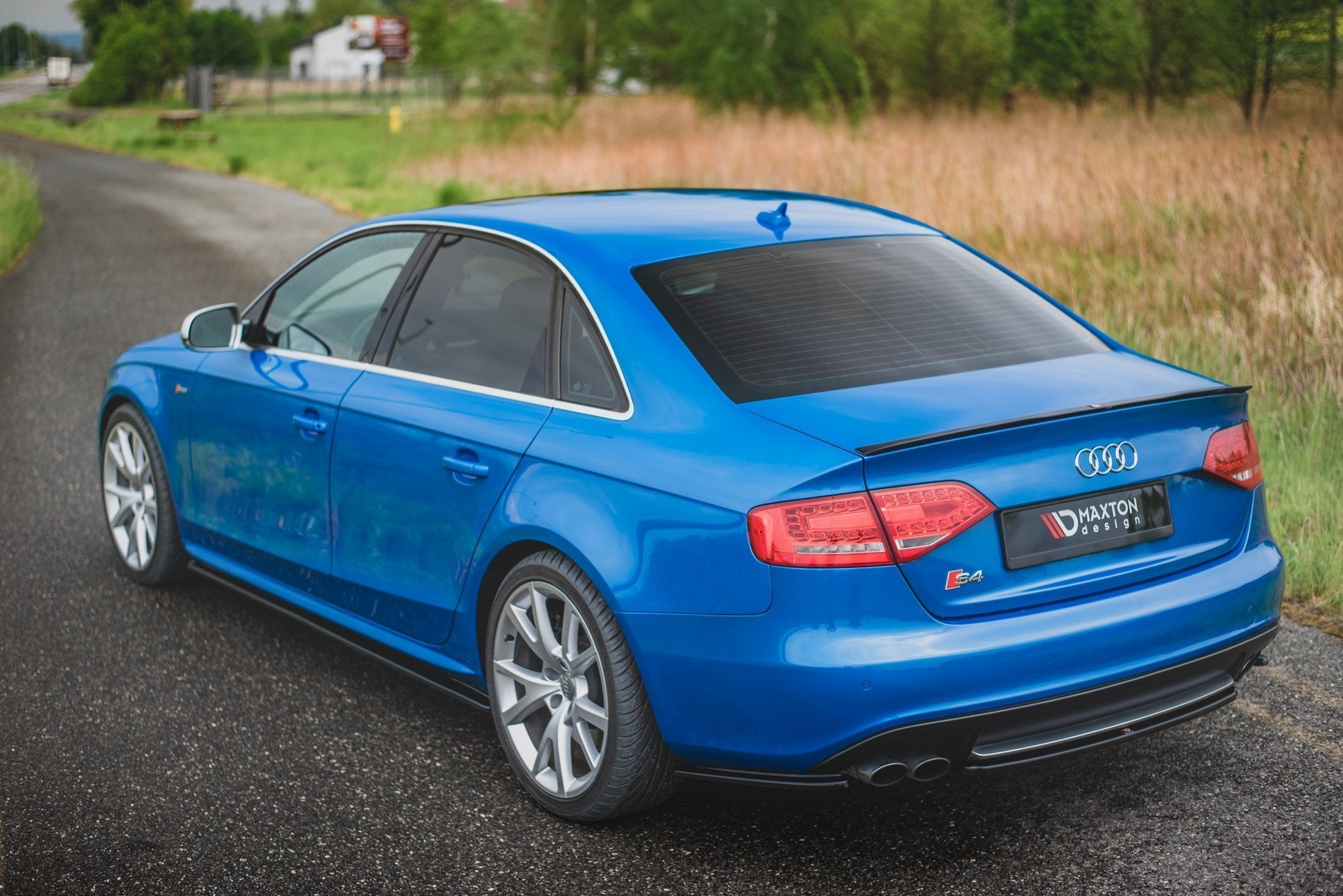 Maxton Design Spoiler CAP passend für Audi A4 Limousine B8 / B8 Facelift schwarz Hochglanz