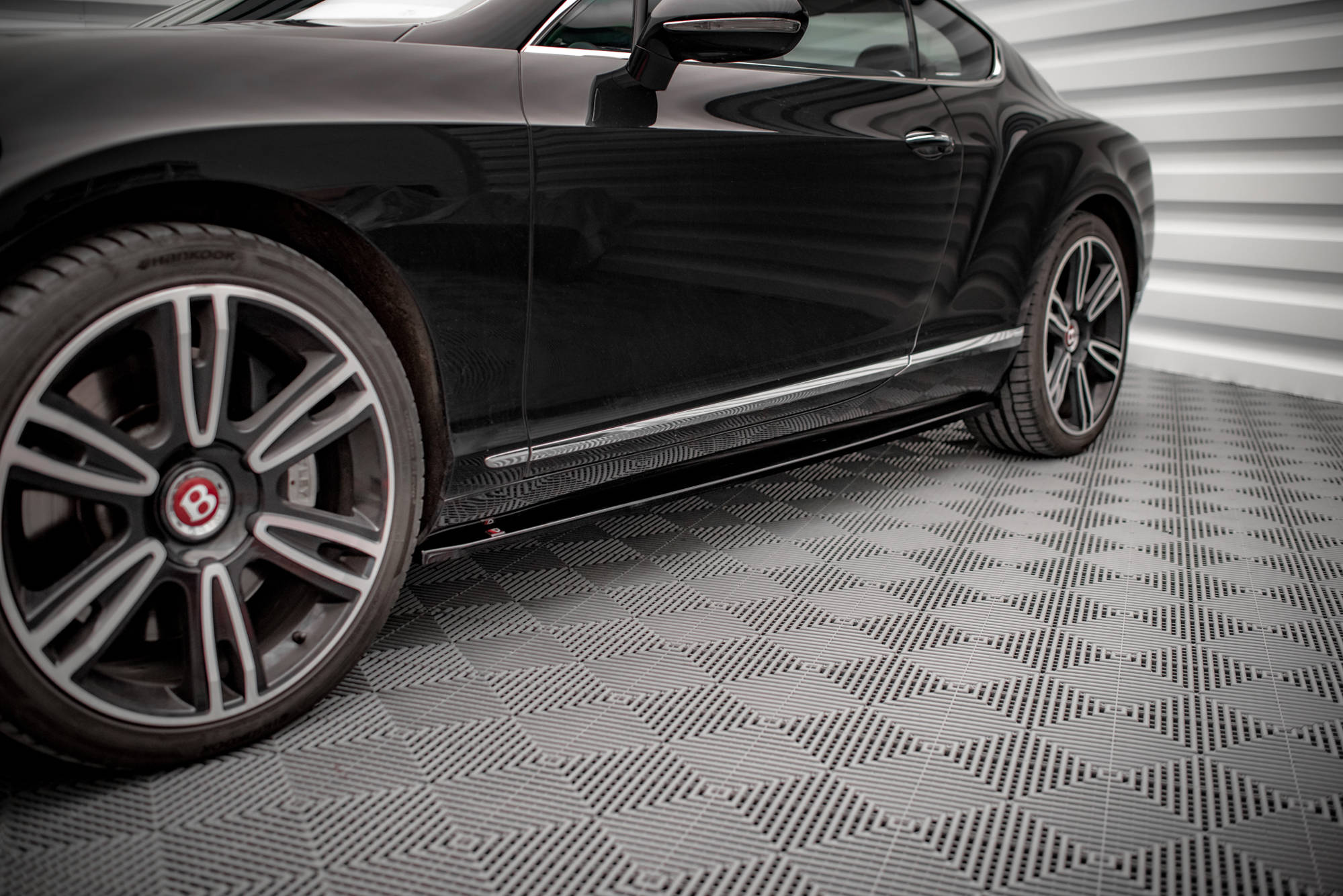 Maxton Design Street+ Seitenschweller Leisten passend für Bentley Continental GT V8 S Mk2 schwarz Hochglanz